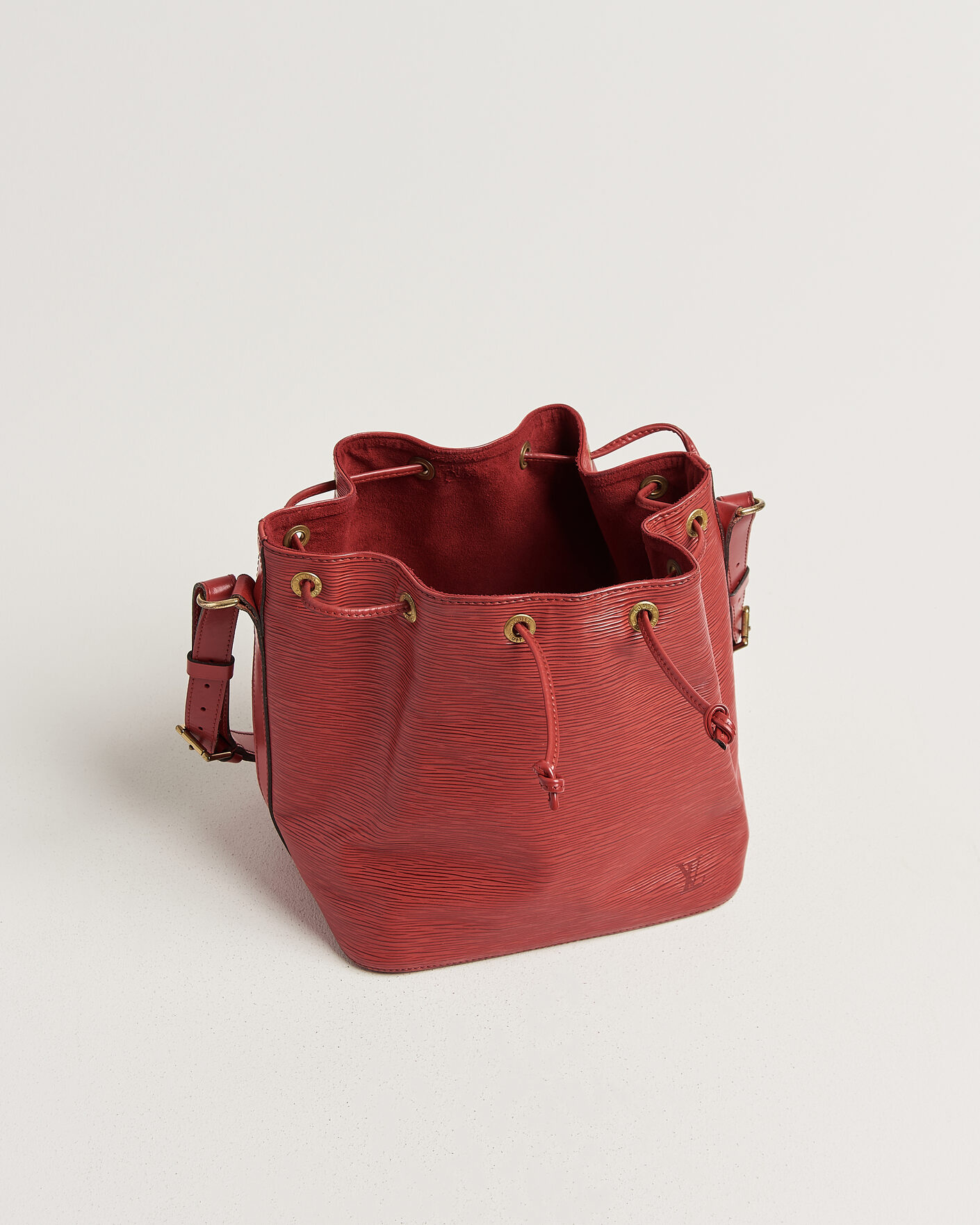 Mies | Pre-Owned & Vintage Bags | Louis Vuitton Pre-Owned | Petit Noé Epi Leather Red