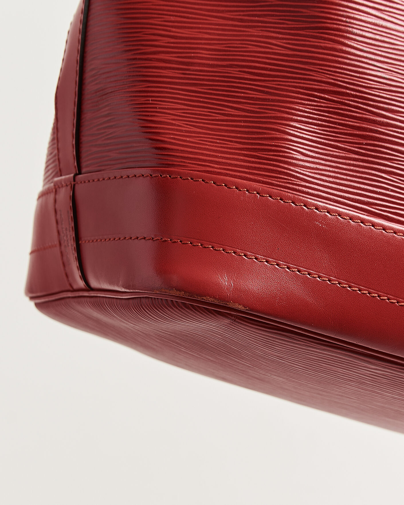 Mies | Pre-Owned & Vintage Bags | Louis Vuitton Pre-Owned | Noé Epi Leather Red