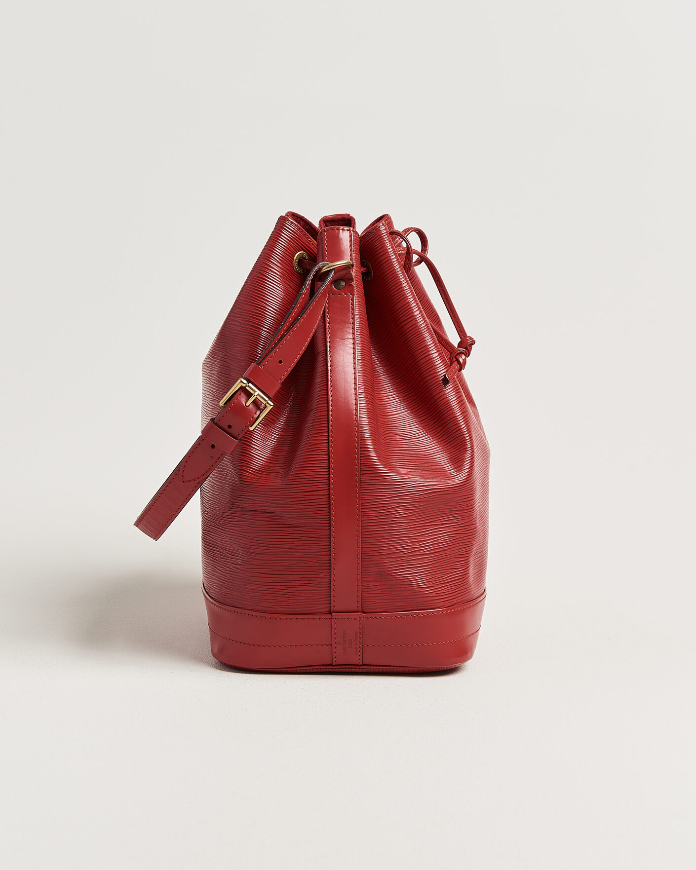 Mies | Pre-Owned & Vintage Bags | Louis Vuitton Pre-Owned | Noé Epi Leather Red