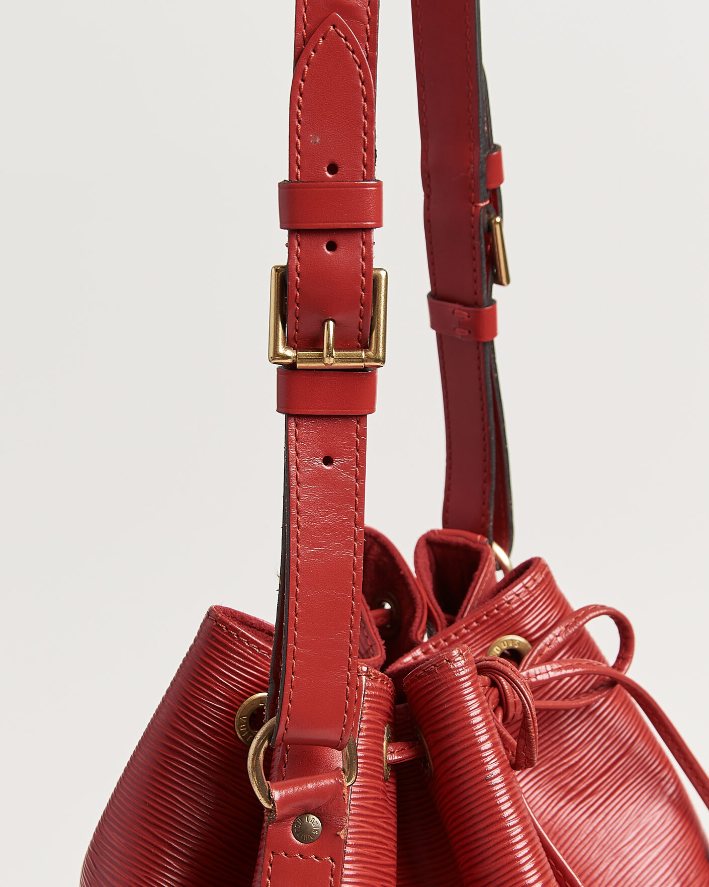 Mies | Pre-Owned & Vintage Bags | Louis Vuitton Pre-Owned | Noé Epi Leather Red
