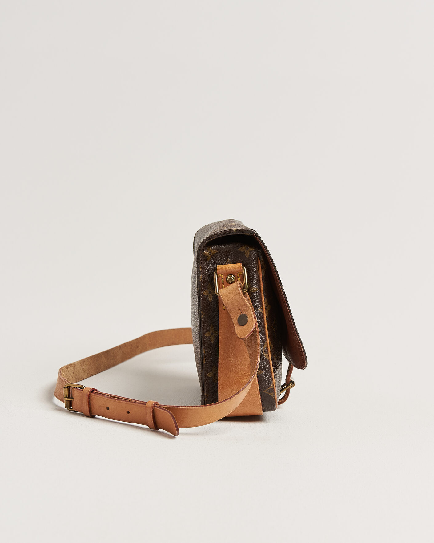 Mies | Pre-Owned & Vintage Bags | Louis Vuitton Pre-Owned | Cartouchiere Bag Monogram