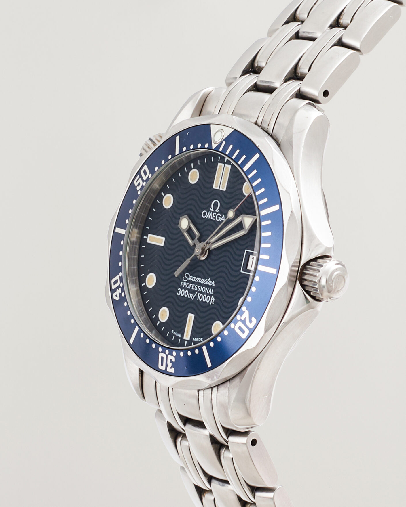 Mies | Pre-Owned & Vintage Watches | Omega Pre-Owned | Seamaster 300M Midsize