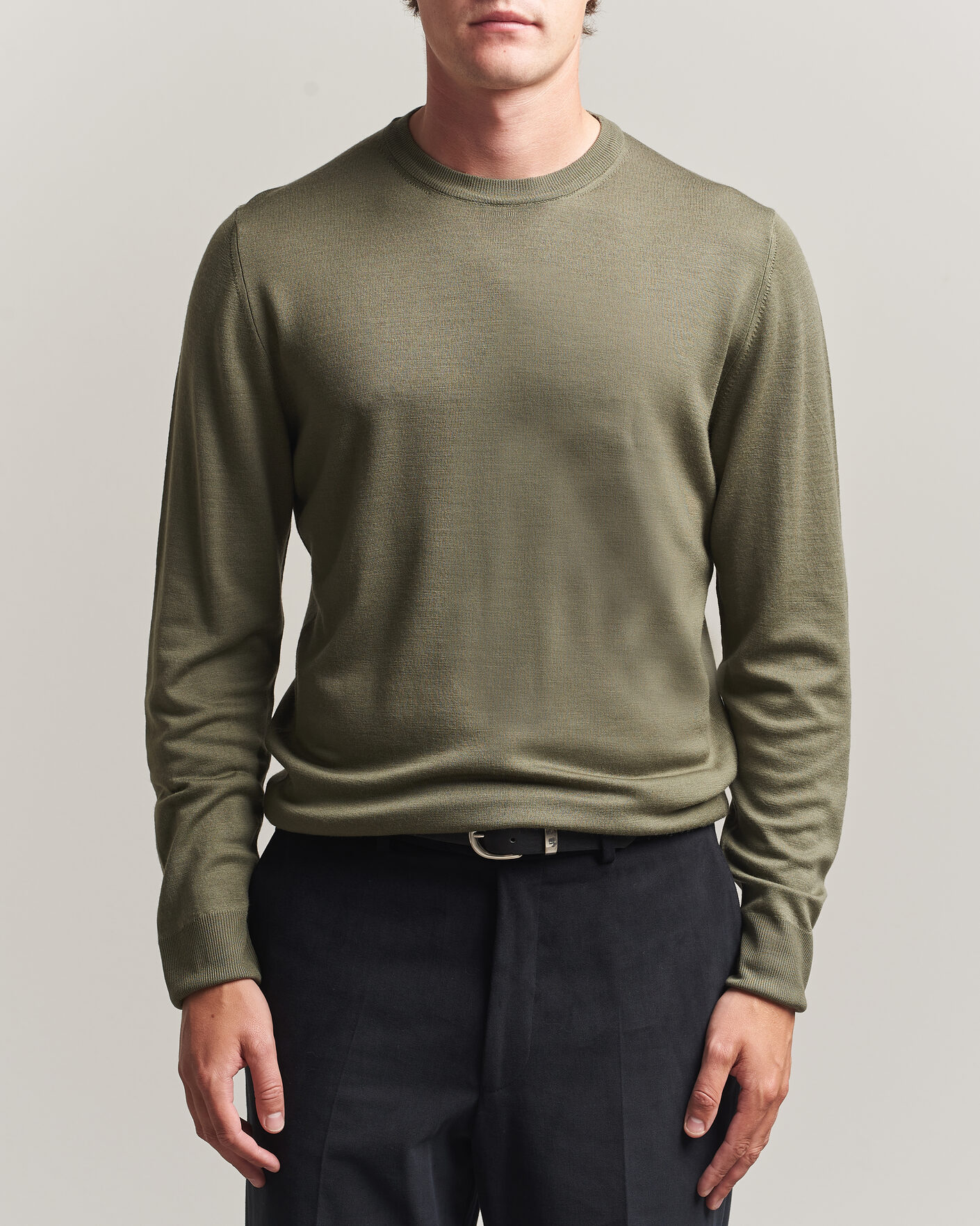 Mies | Puserot | Canali | Merino Wool Crew Neck Olive