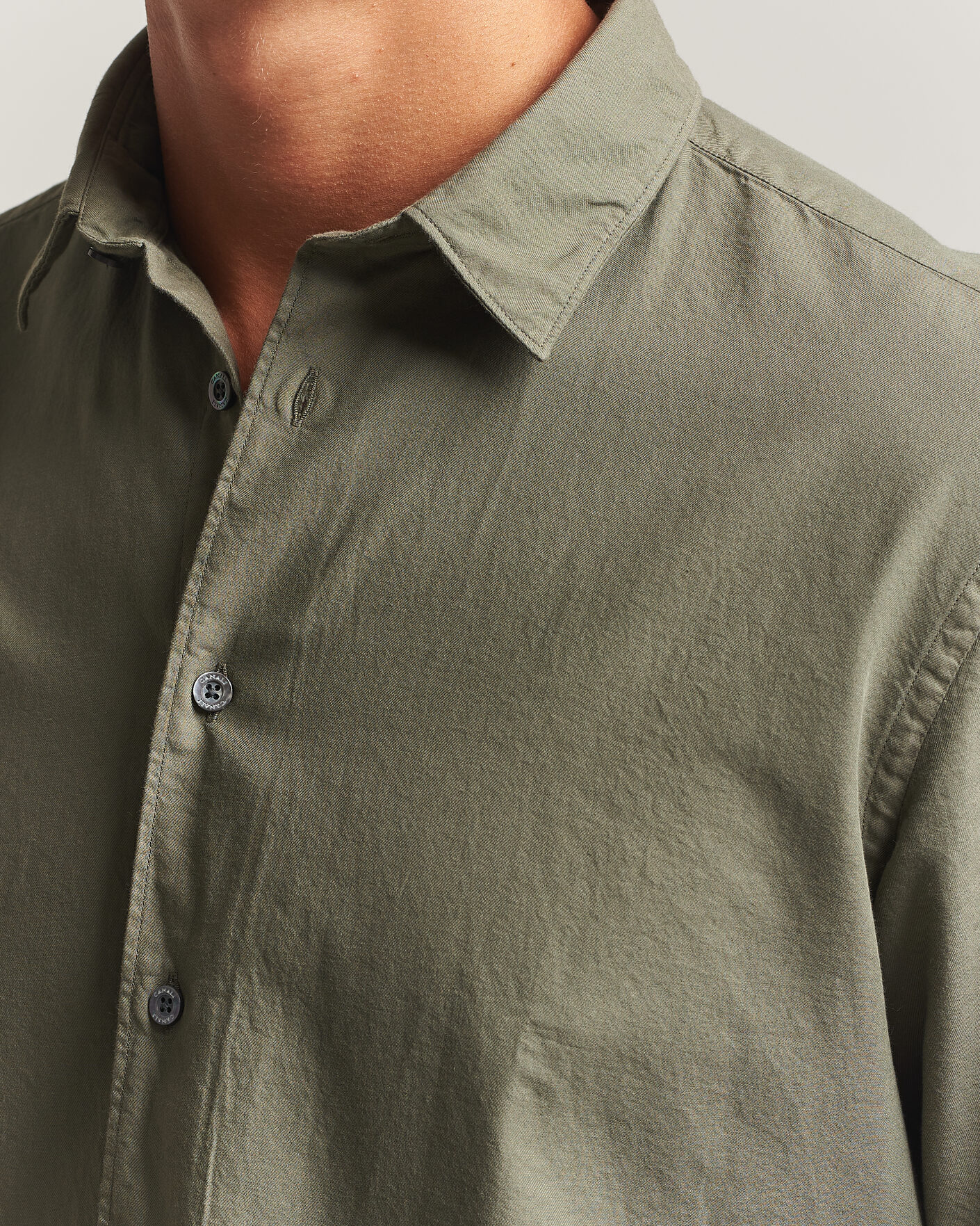 Mies | Kauluspaidat | Canali | Garment Dyed Cotton Shirt Olive