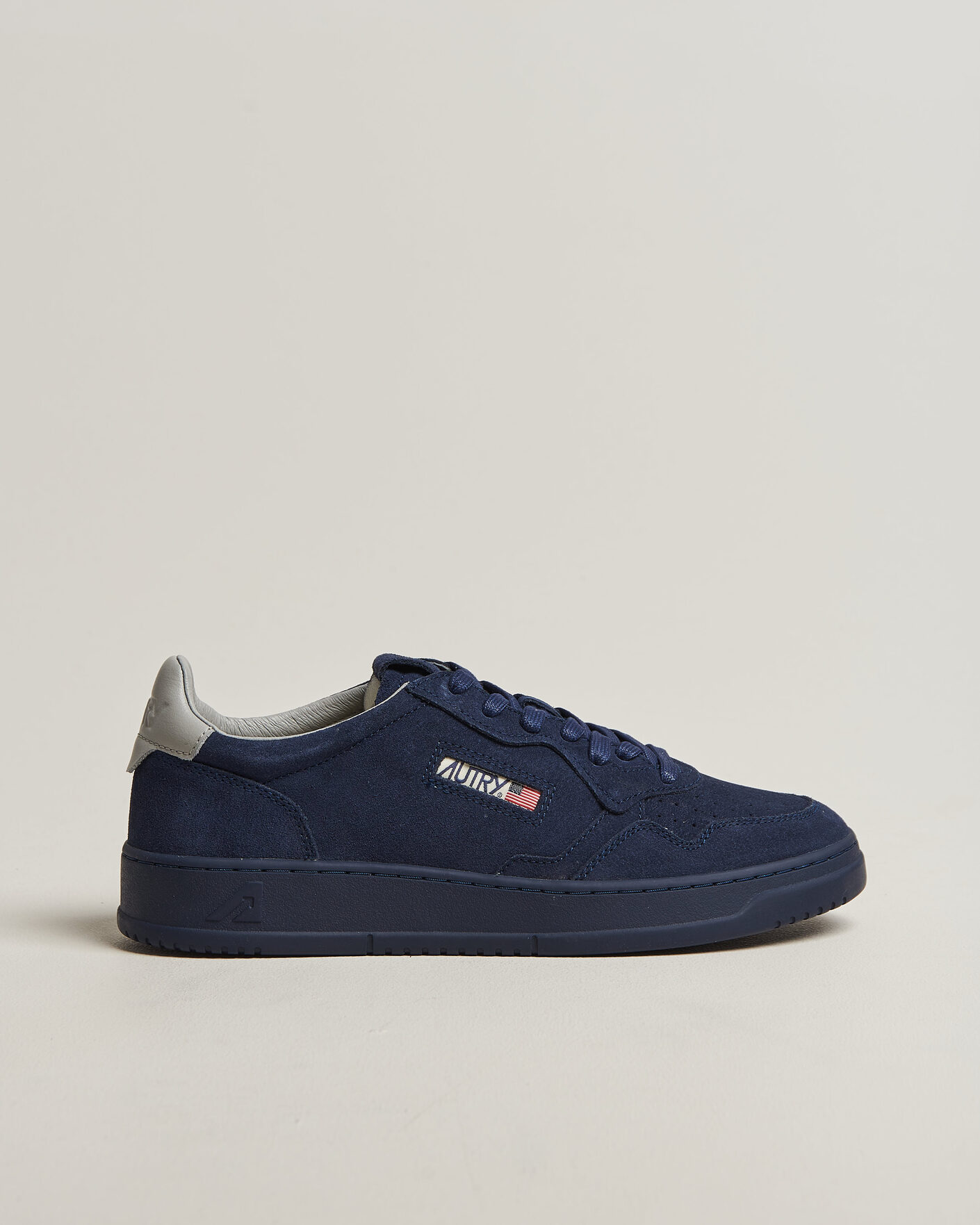 Mies | Tennarit | Autry | Medalist Low Suede Sneaker Navy