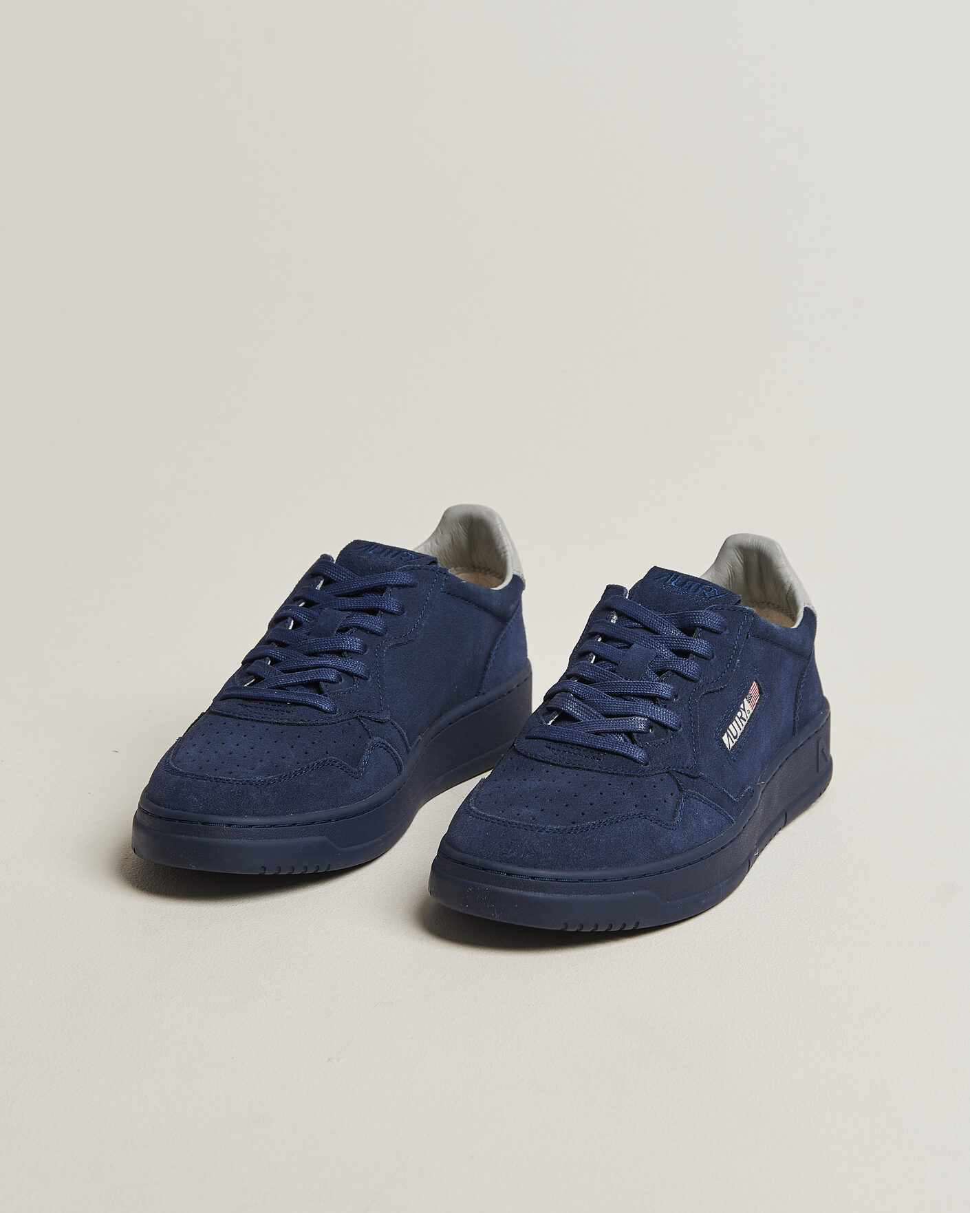 Mies | Tennarit | Autry | Medalist Low Suede Sneaker Navy