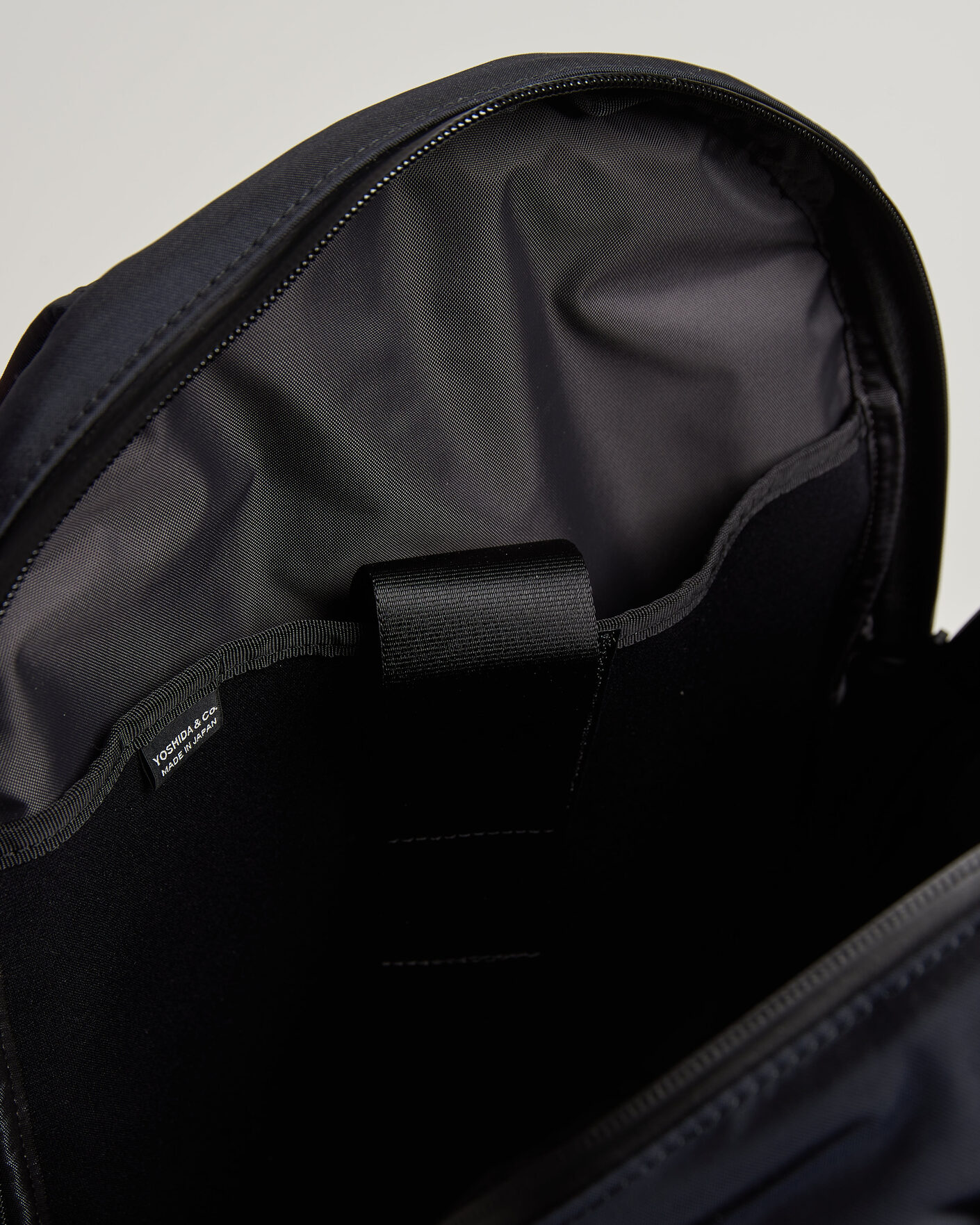 Mies | Laukut | Porter-Yoshida & Co. | View Daypack Navy