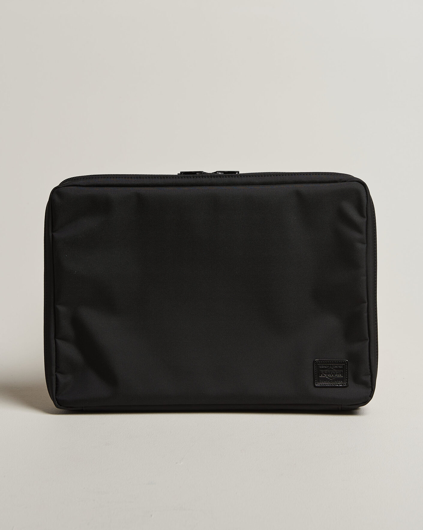Mies | Laukut | Porter-Yoshida & Co. | View Document Case Black
