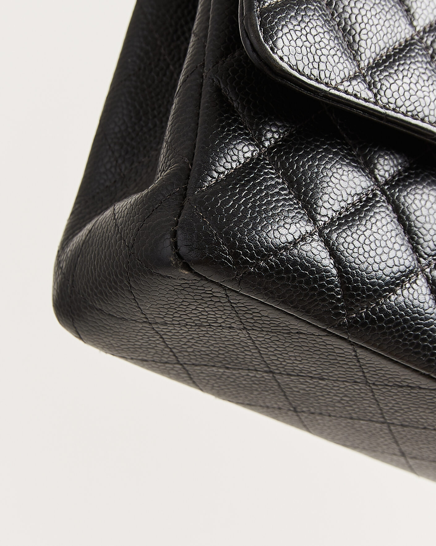 Mies | Chanel Pre-Owned Classic Medium Double Flap Bag Caviar Leather Black | Chanel Pre-Owned | Classic Medium Double Flap Bag Caviar Leather Black