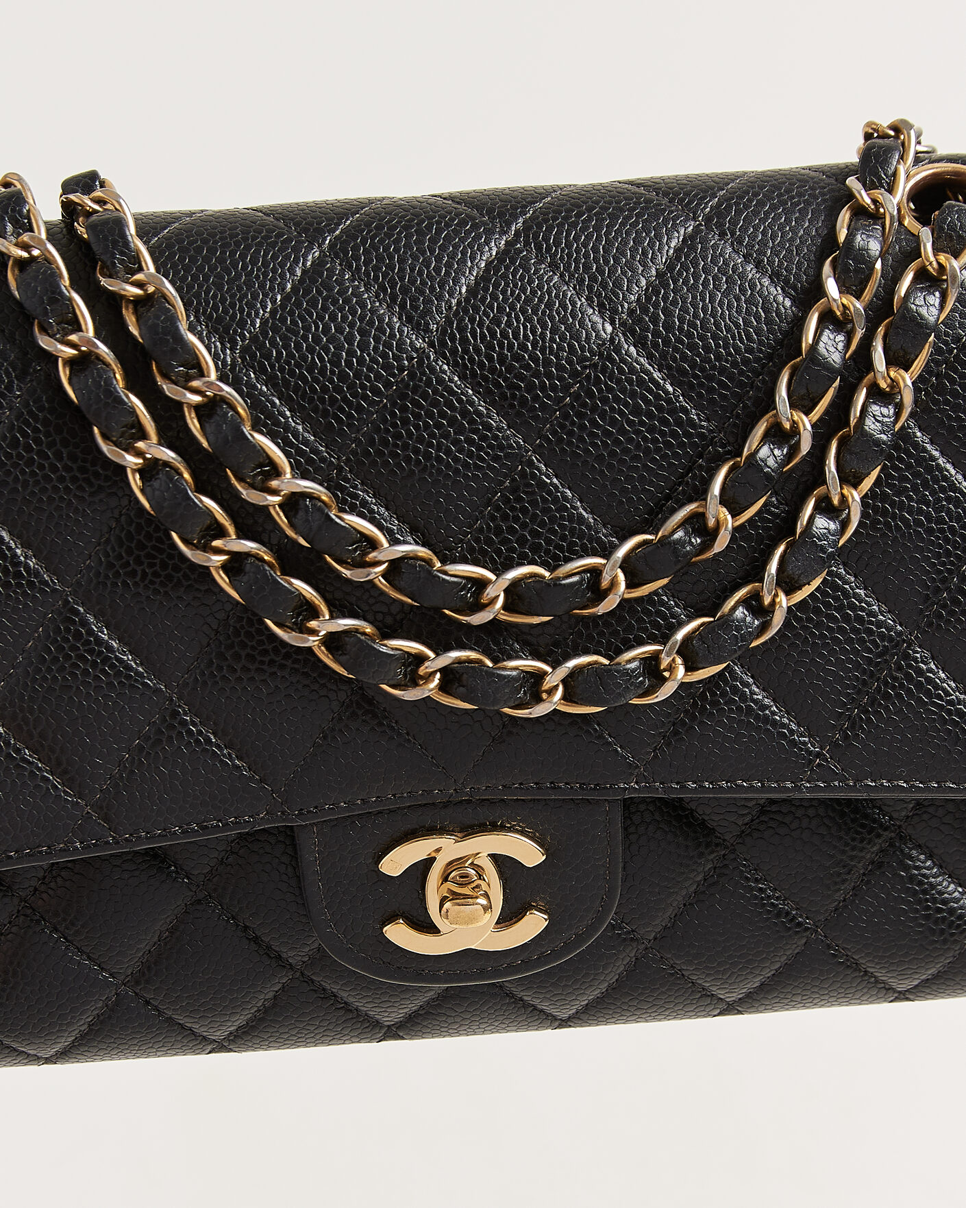 Mies | Chanel Pre-Owned Classic Medium Double Flap Bag Caviar Leather Black | Chanel Pre-Owned | Classic Medium Double Flap Bag Caviar Leather Black