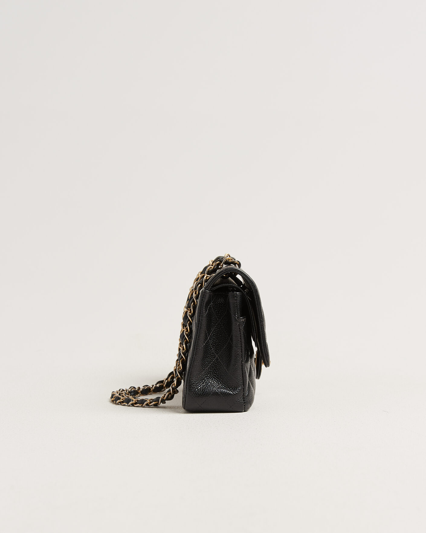 Mies | Chanel Pre-Owned Classic Medium Double Flap Bag Caviar Leather Black | Chanel Pre-Owned | Classic Medium Double Flap Bag Caviar Leather Black