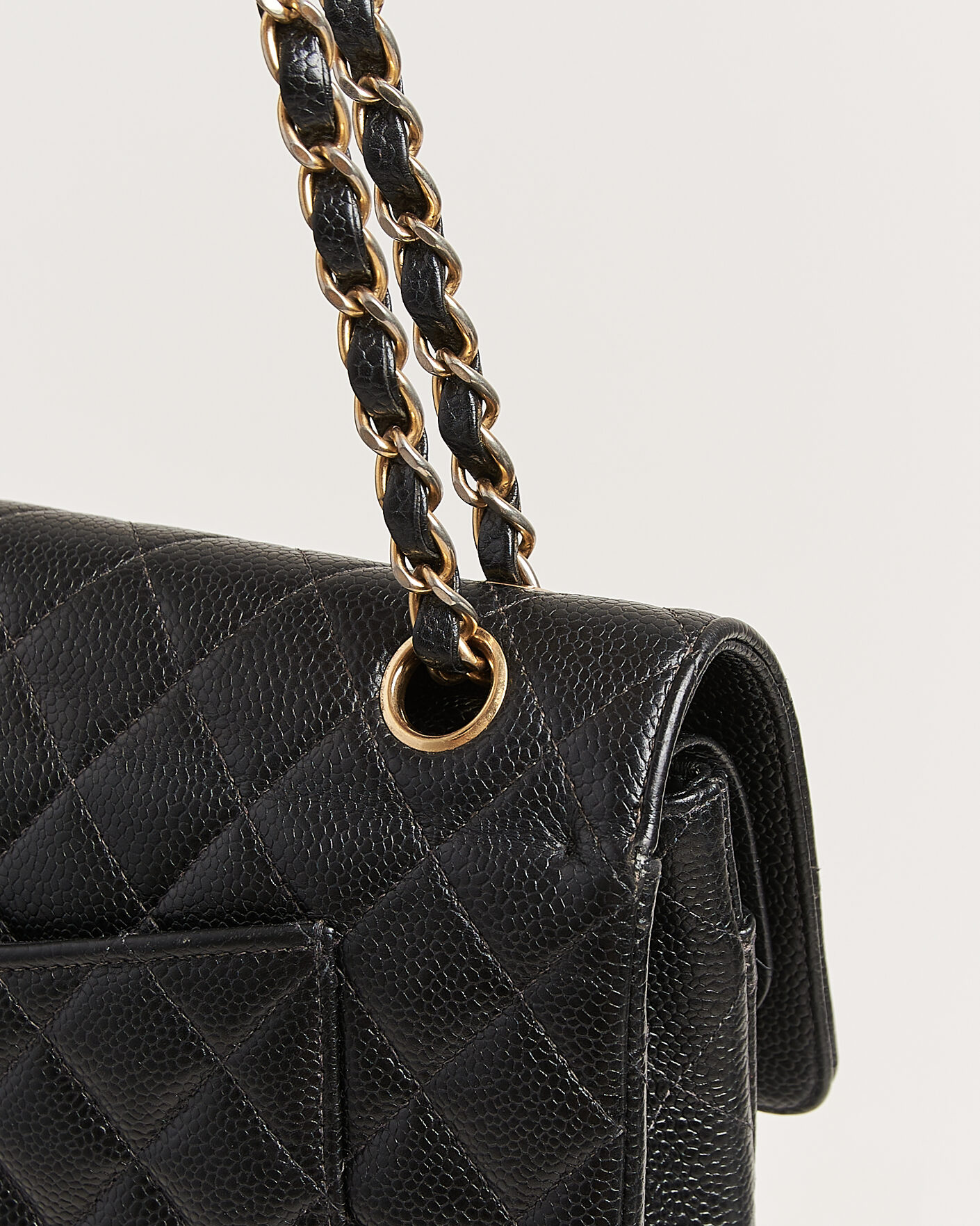 Mies | Chanel Pre-Owned Classic Medium Double Flap Bag Caviar Leather Black | Chanel Pre-Owned | Classic Medium Double Flap Bag Caviar Leather Black