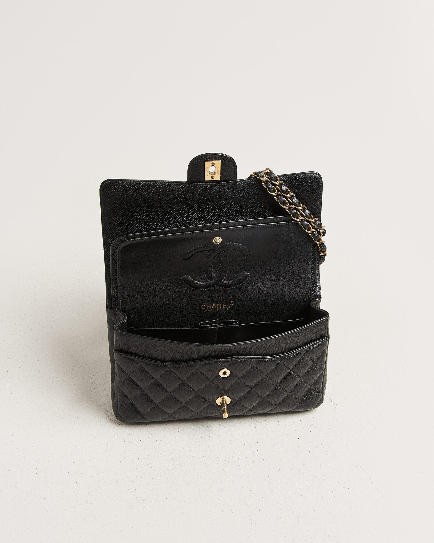 Mies | Chanel Pre-Owned Classic Medium Double Flap Bag Caviar Leather Black | Chanel Pre-Owned | Classic Medium Double Flap Bag Caviar Leather Black