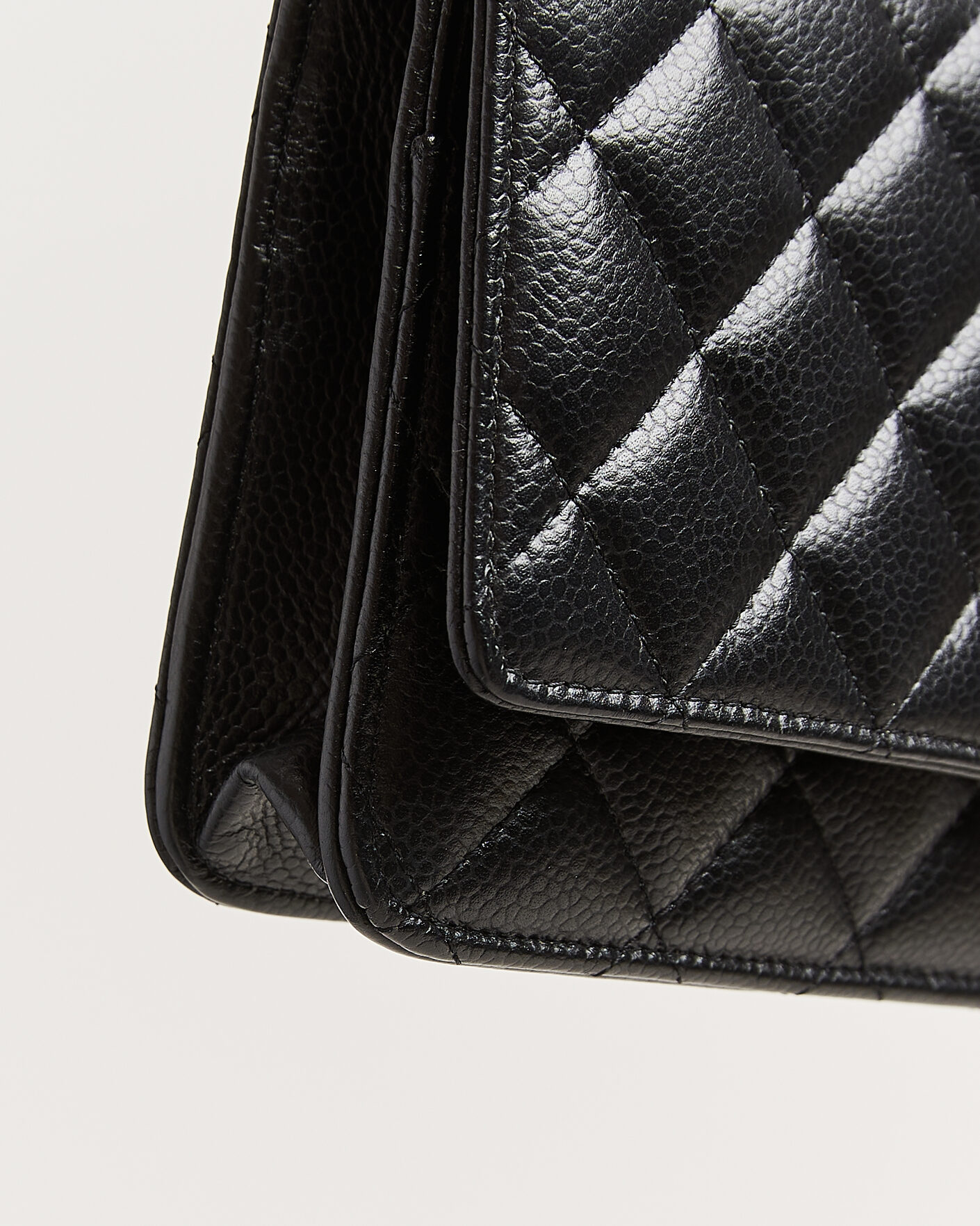 Mies | Pre-Owned & Vintage Bags | Chanel Pre-Owned | Wallet On Chain Caviar Leather Black