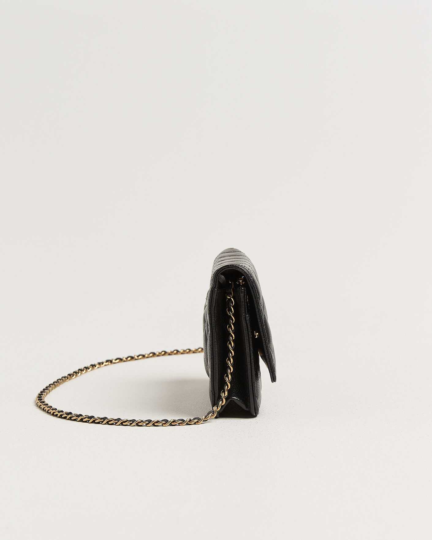 Mies | Pre-Owned & Vintage Bags | Chanel Pre-Owned | Wallet On Chain Caviar Leather Black