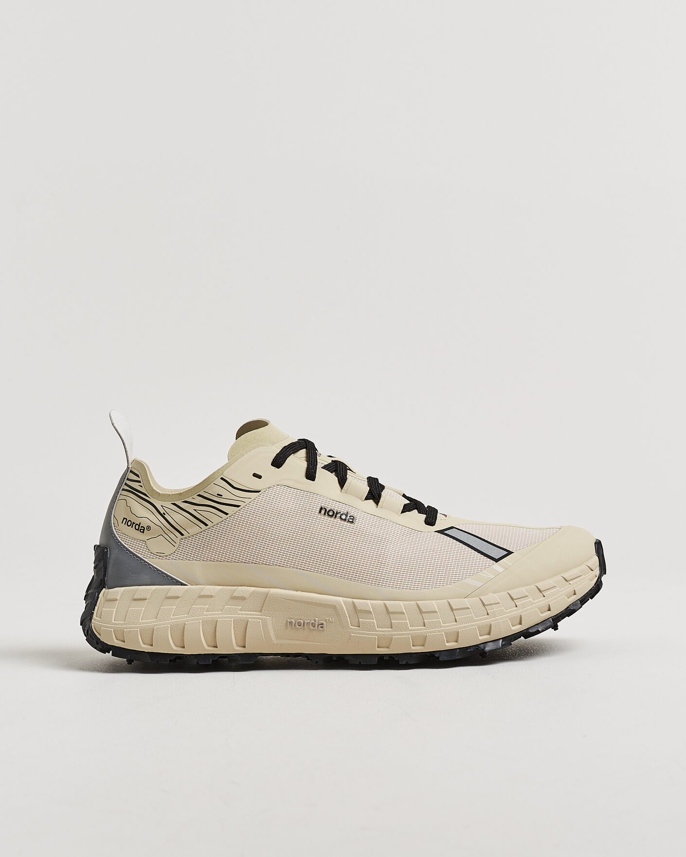 Mies | Maastojuoksukengät | Norda | 001A Running Sneakers Almond