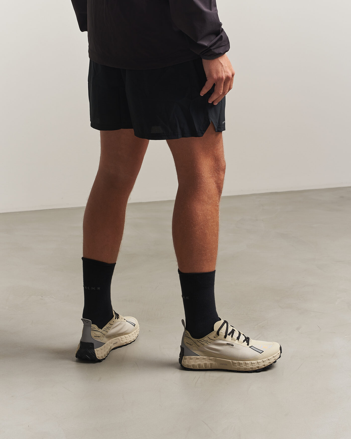 Mies | Maastojuoksukengät | Norda | 001A Running Sneakers Almond