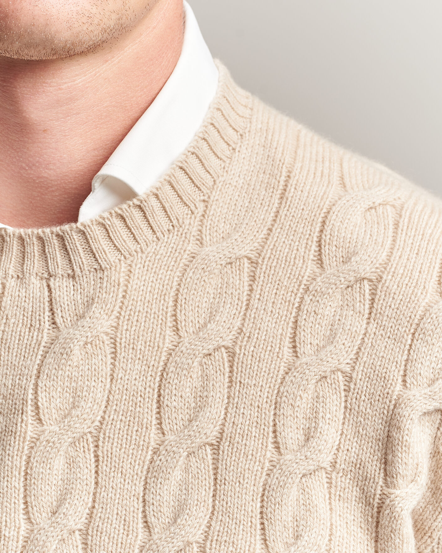 Mies | Puserot | Ralph Lauren Purple Label | Cashmere Cable Sweater Beige Melange