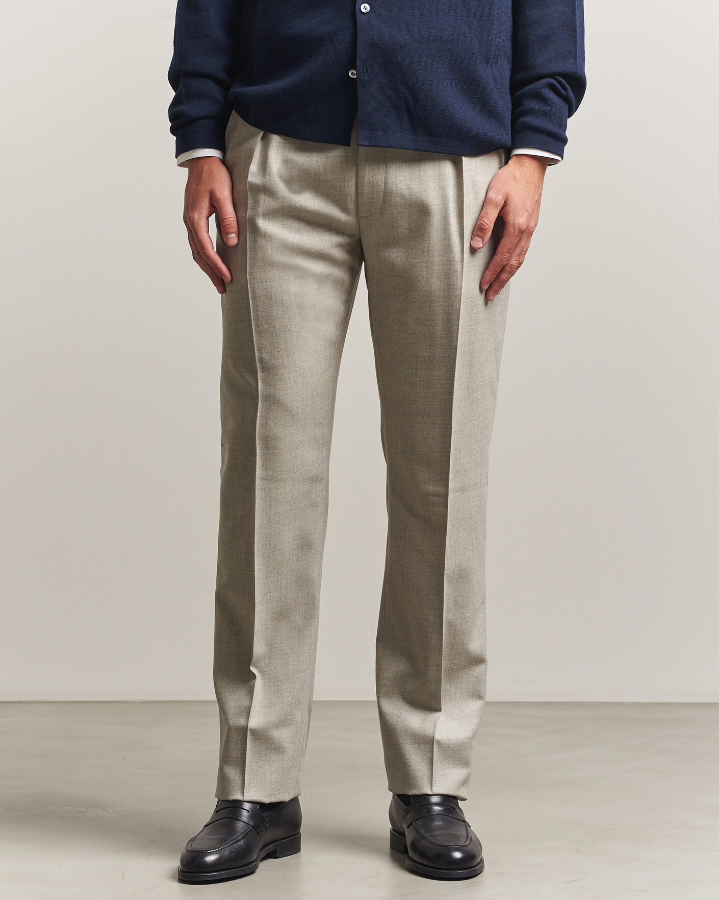 Mies | Housut | Ralph Lauren Purple Label | Gregory Pleated Flannel Trousers Pearl Grey