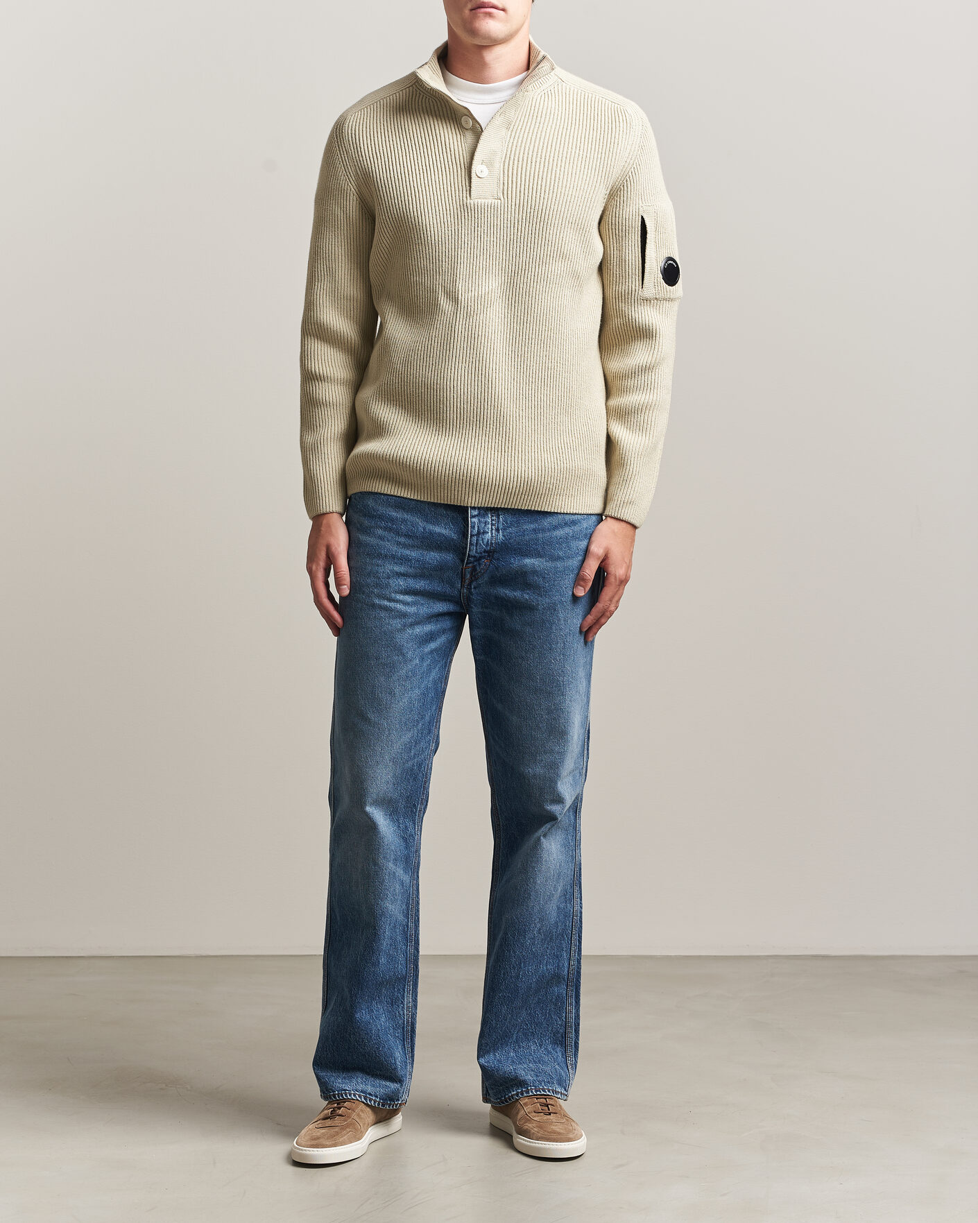 Mies | Puserot | C.P. Company | Full Rib Knitted Cotton Half Button Light Grey