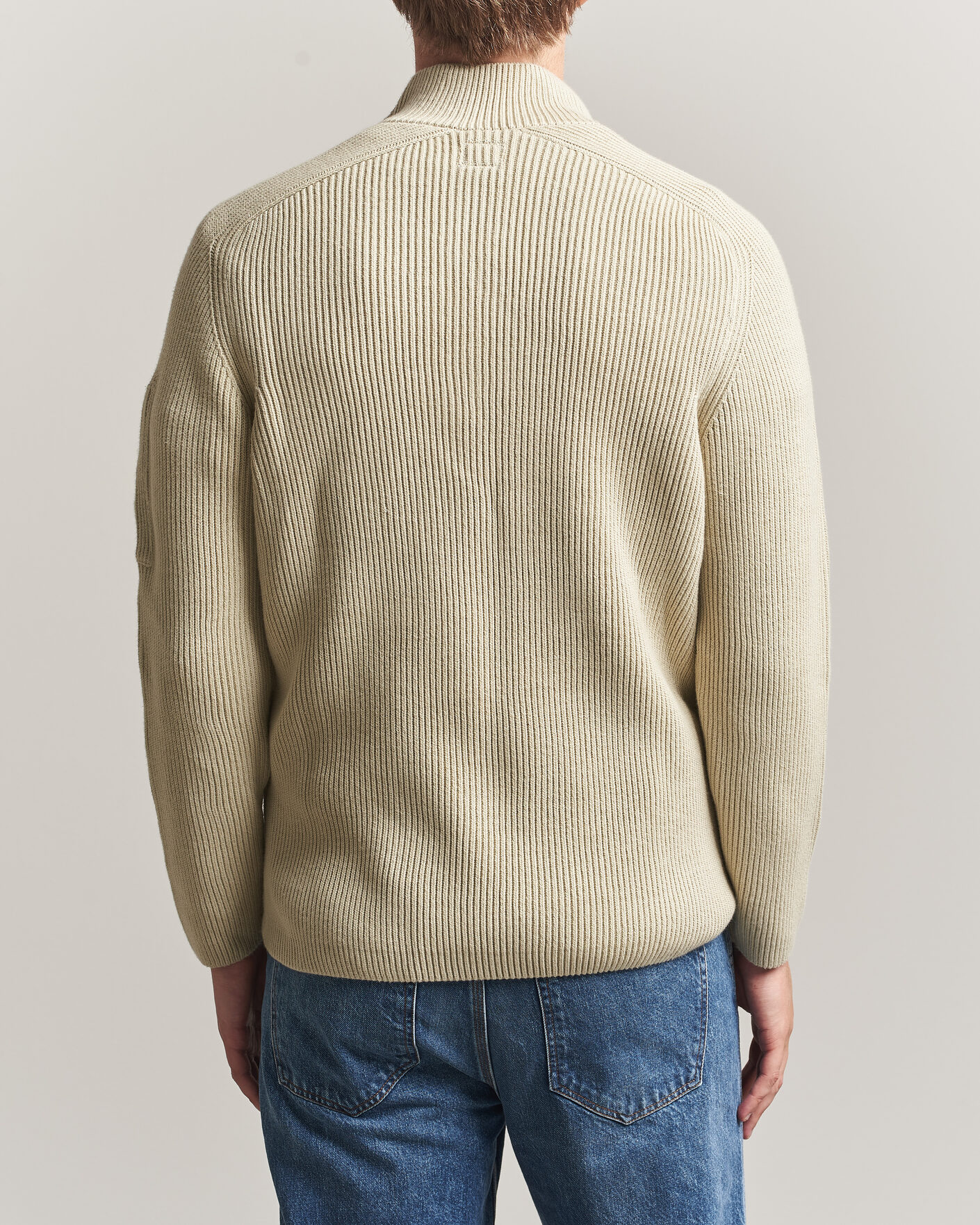 Mies | Puserot | C.P. Company | Full Rib Knitted Cotton Half Button Light Grey