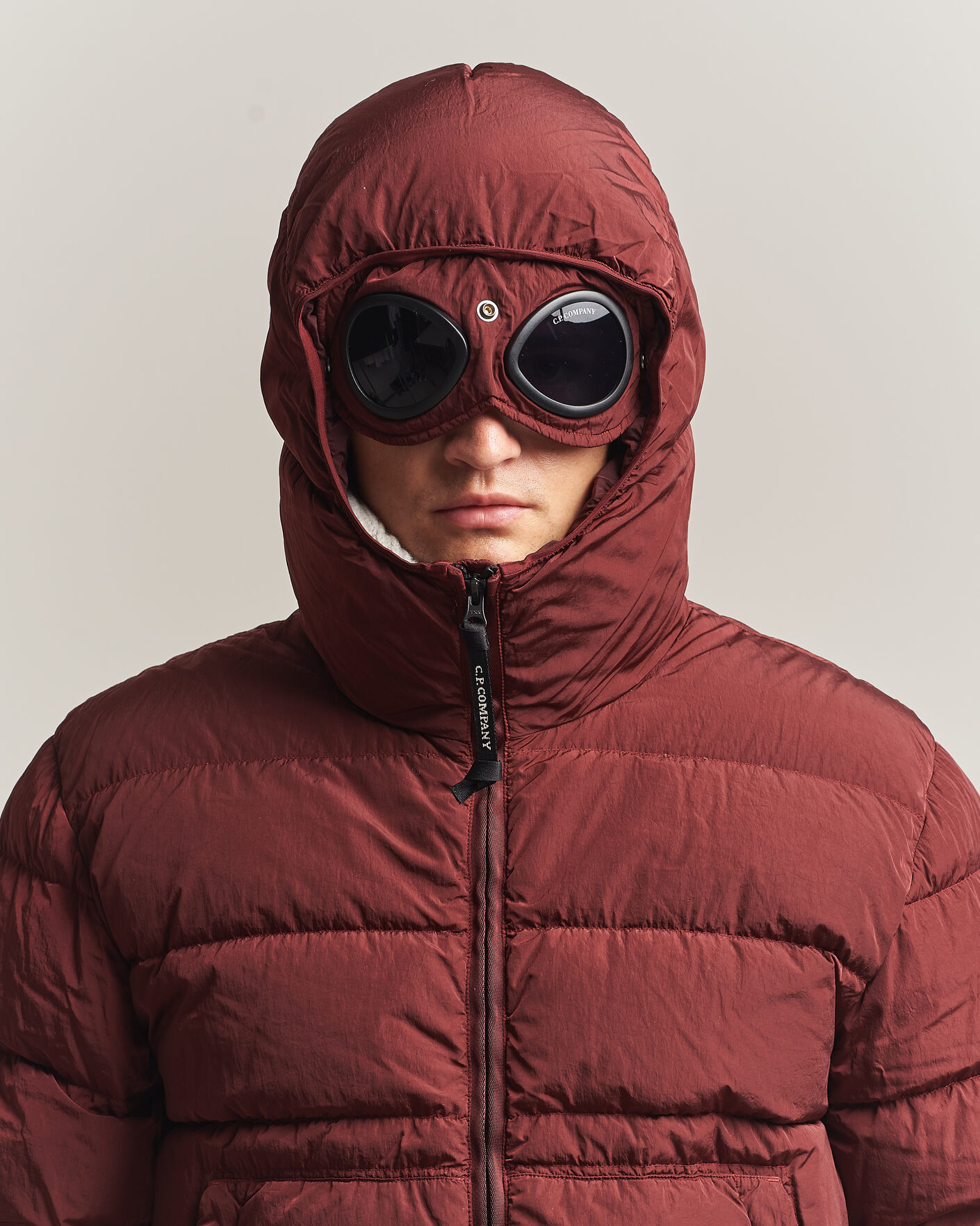 Mies | Takit | C.P. Company | Chrome-R Goggle Down Jacket Burgundy