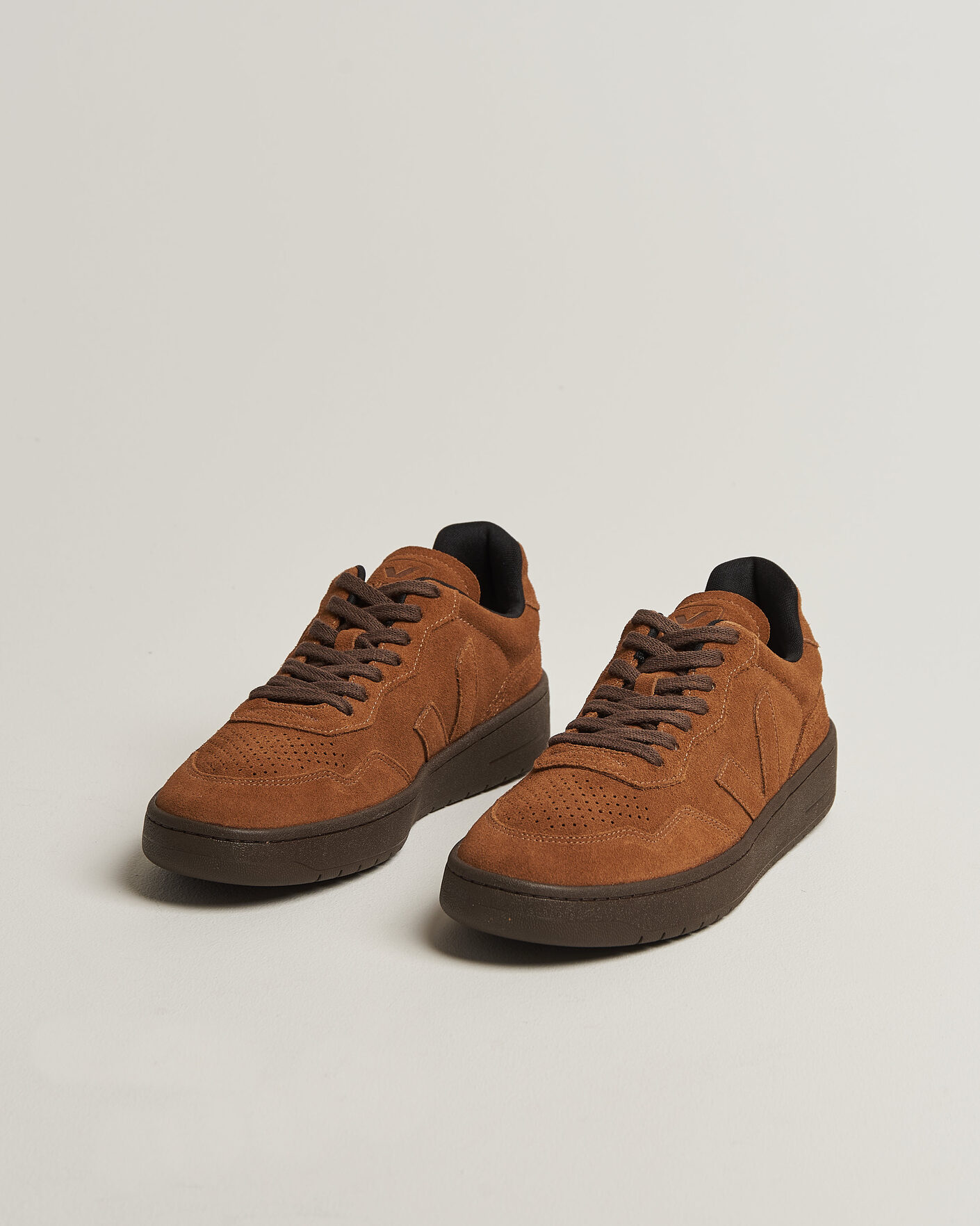 Mies | Tennarit | Veja | V-90 Suede Sneaker Full Cognac/Eagle