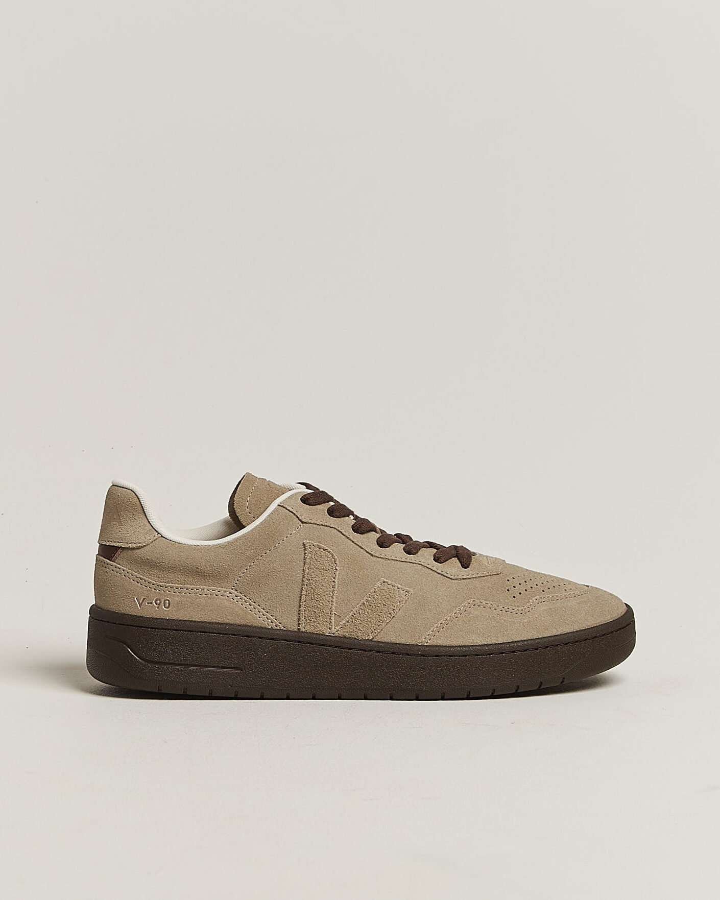 Mies | Tennarit | Veja | V-90 Suede Sneaker Taupe/Eagle