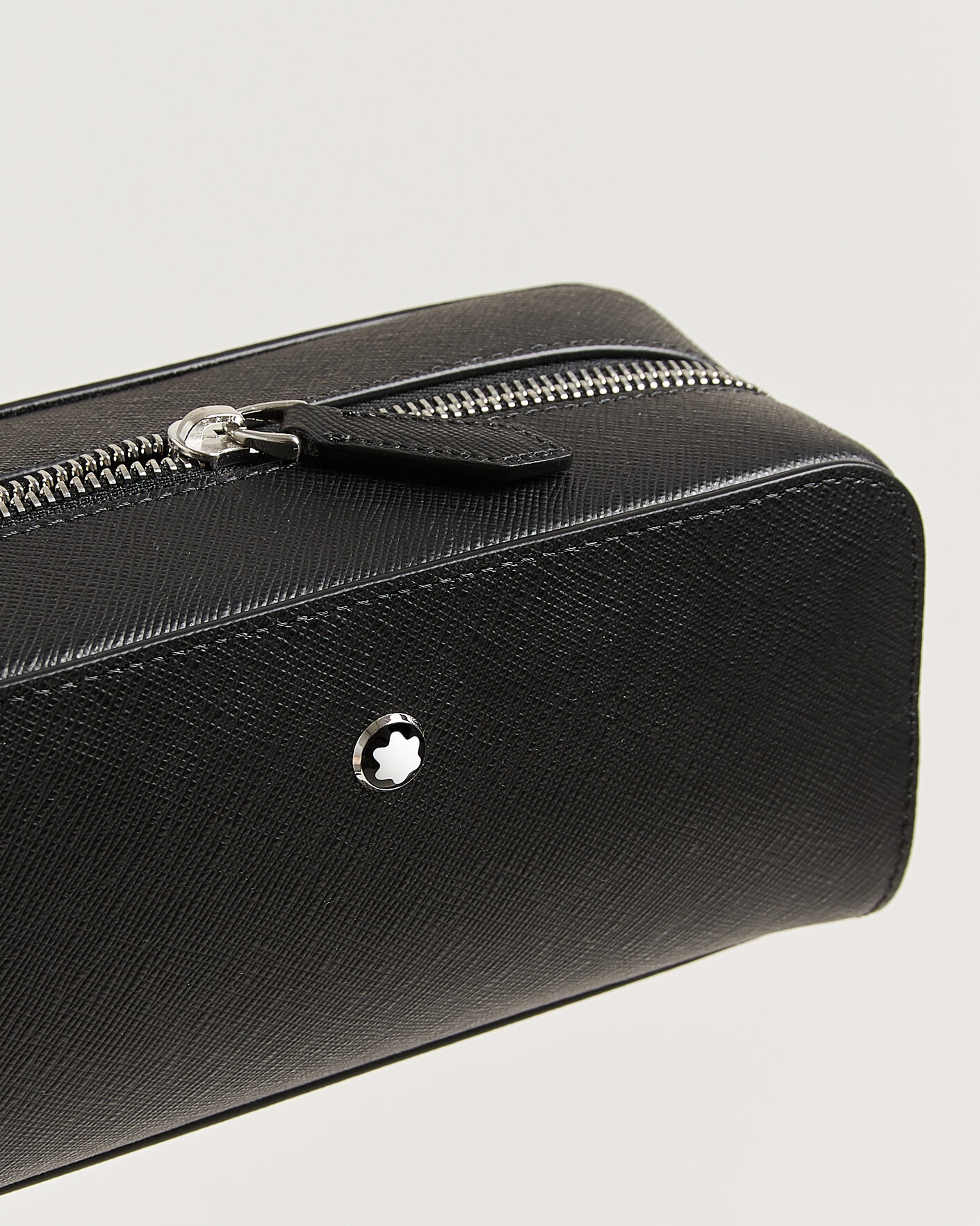 Mies | Laukut | Montblanc | Small Toiletry Clutch Sartorial Leather Black