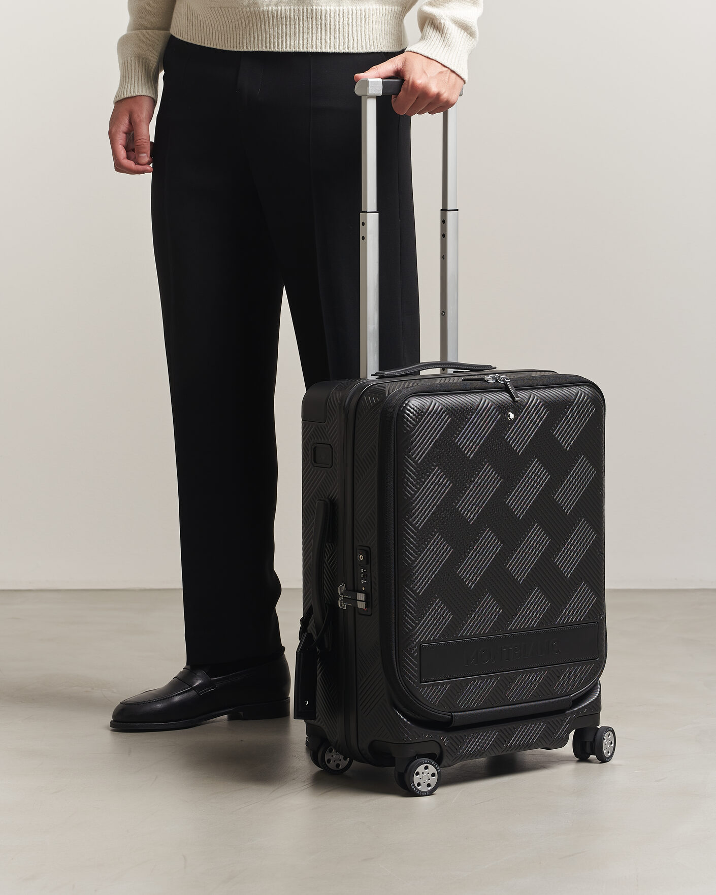 Mies | Laukut | Montblanc | #MY4810 Extreme 3.0 Cabin with Pocket Black