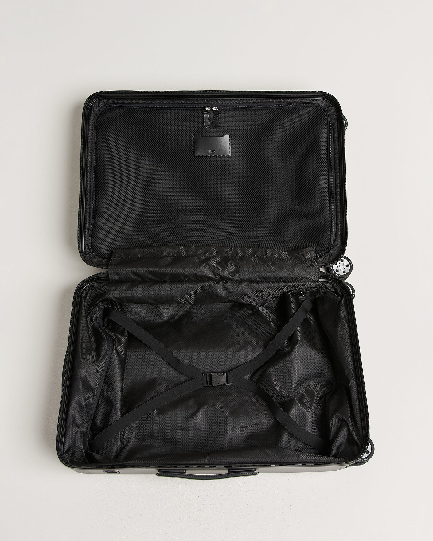 Mies | Laukut | Montblanc | #MY4810 Medium Trolley Black