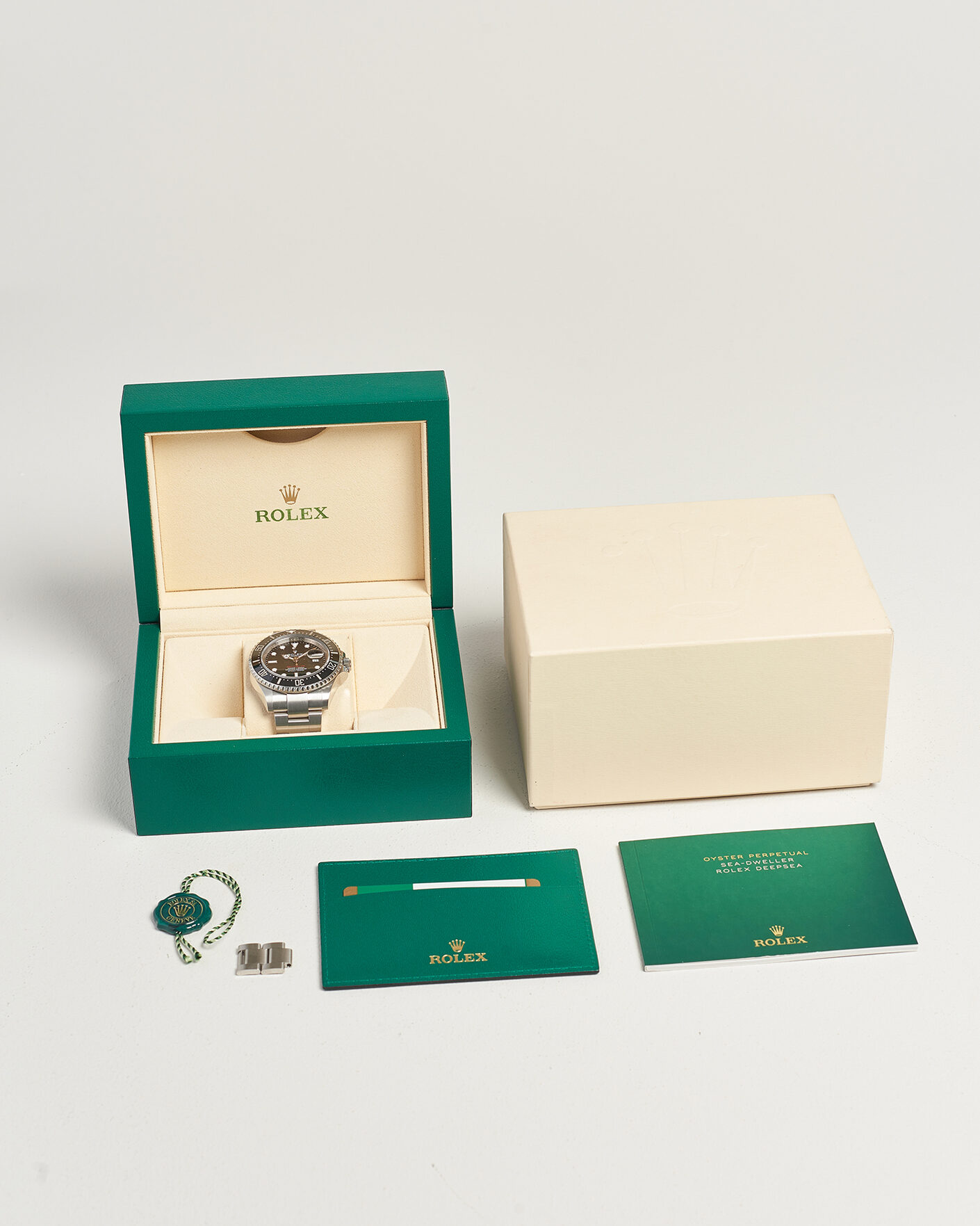 Mies | Pre-Owned & Vintage Watches | Rolex Pre-Owned | Sea-Dweller