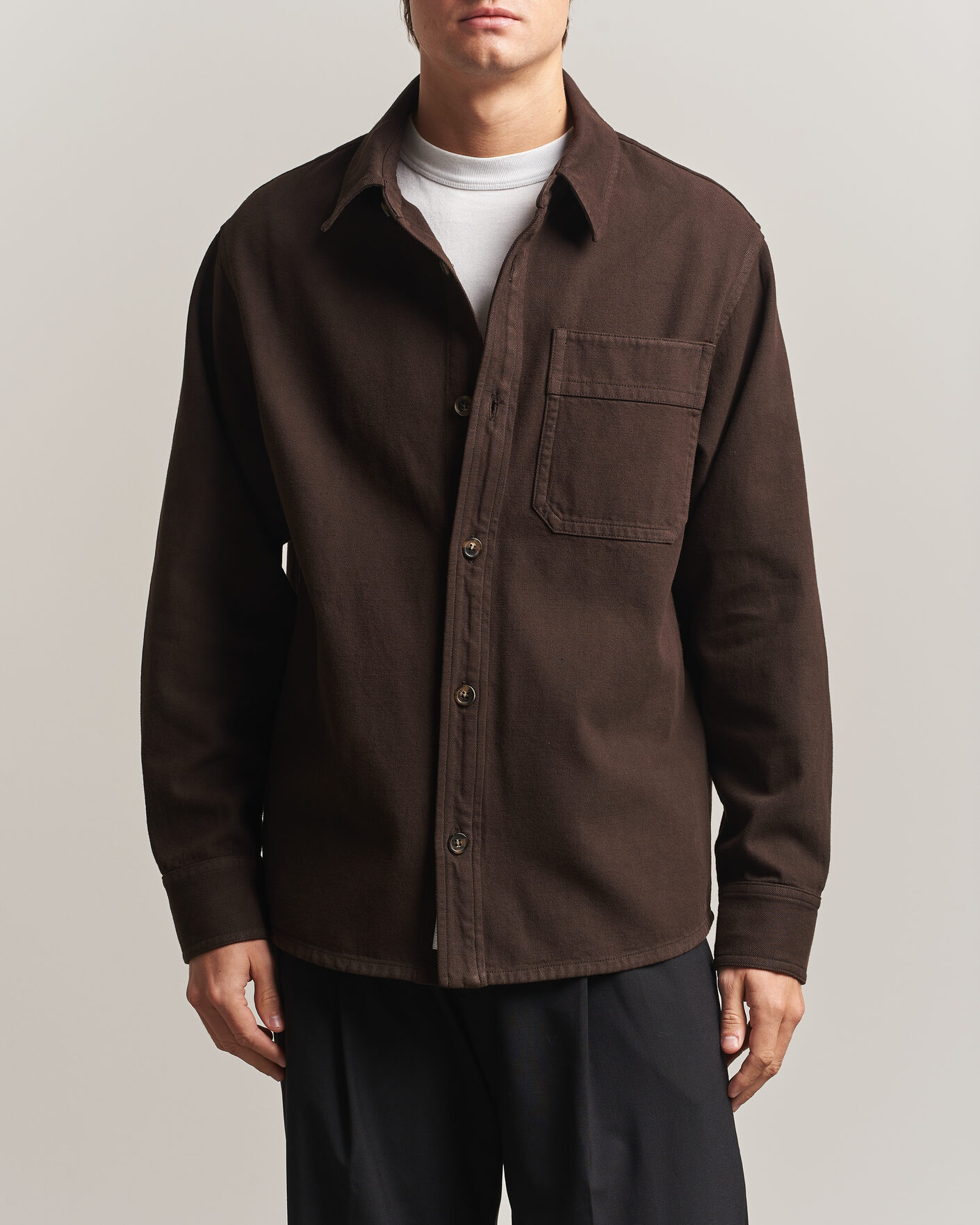 Mies | Kauluspaidat | A.P.C. | Basile Overshirt Chocolate