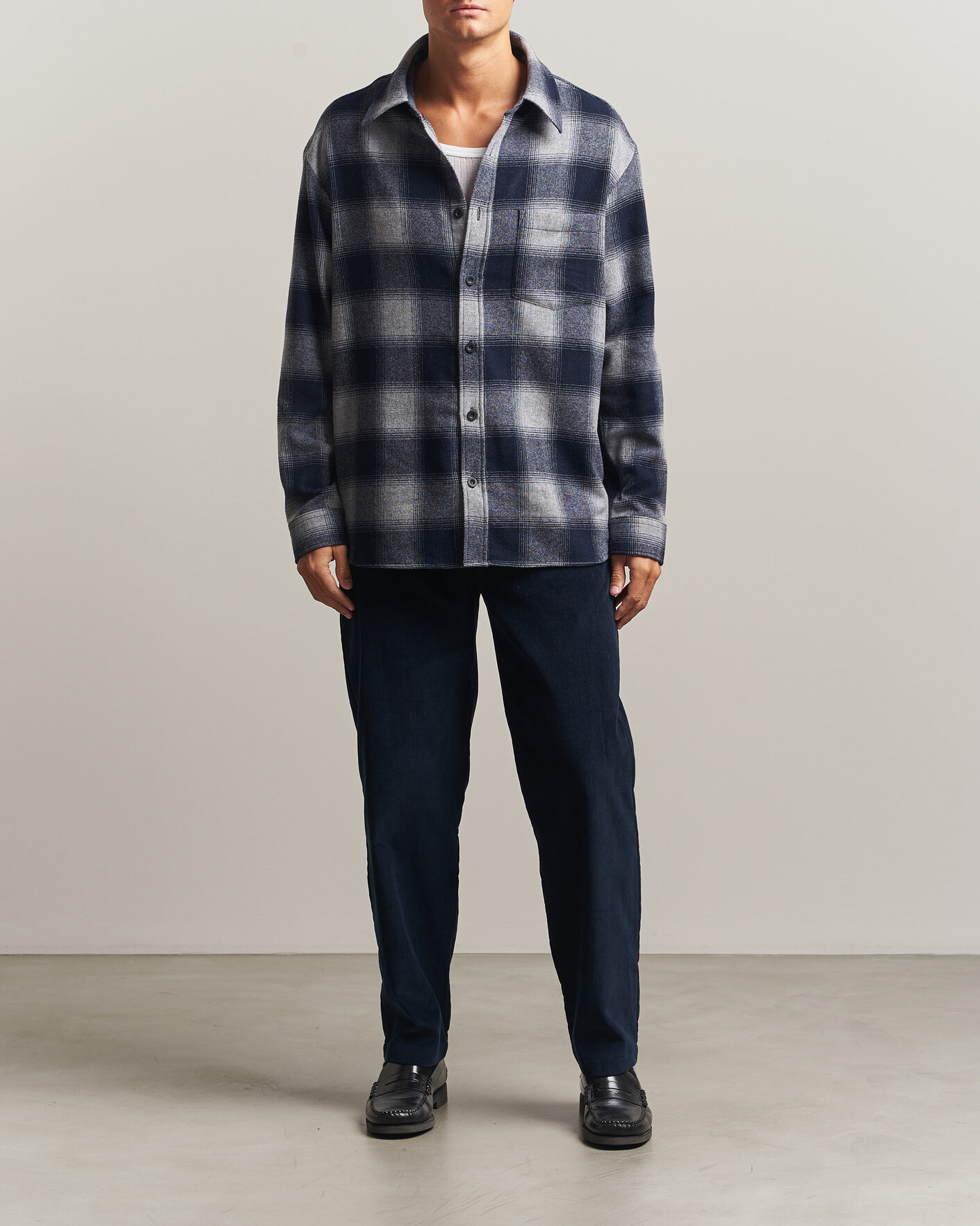 Mies | Kauluspaidat | A.P.C. | Malaury Checked Overshirt Light Grey