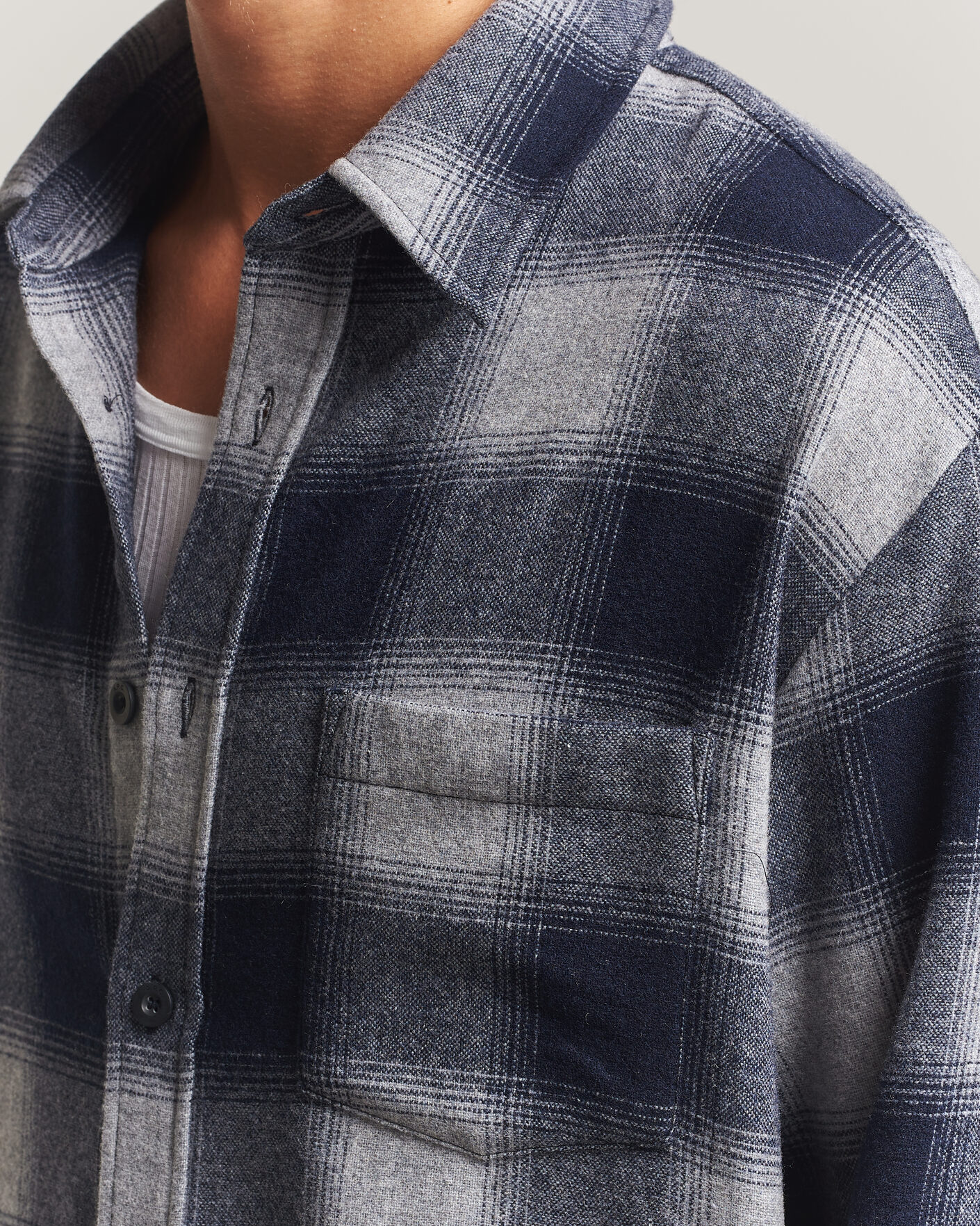 Mies | Kauluspaidat | A.P.C. | Malaury Checked Overshirt Light Grey