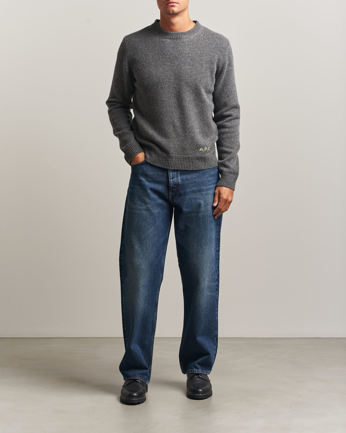 Mies | Puserot | A.P.C. | Edmond Wool Knitted Sweater Anthracite Melange