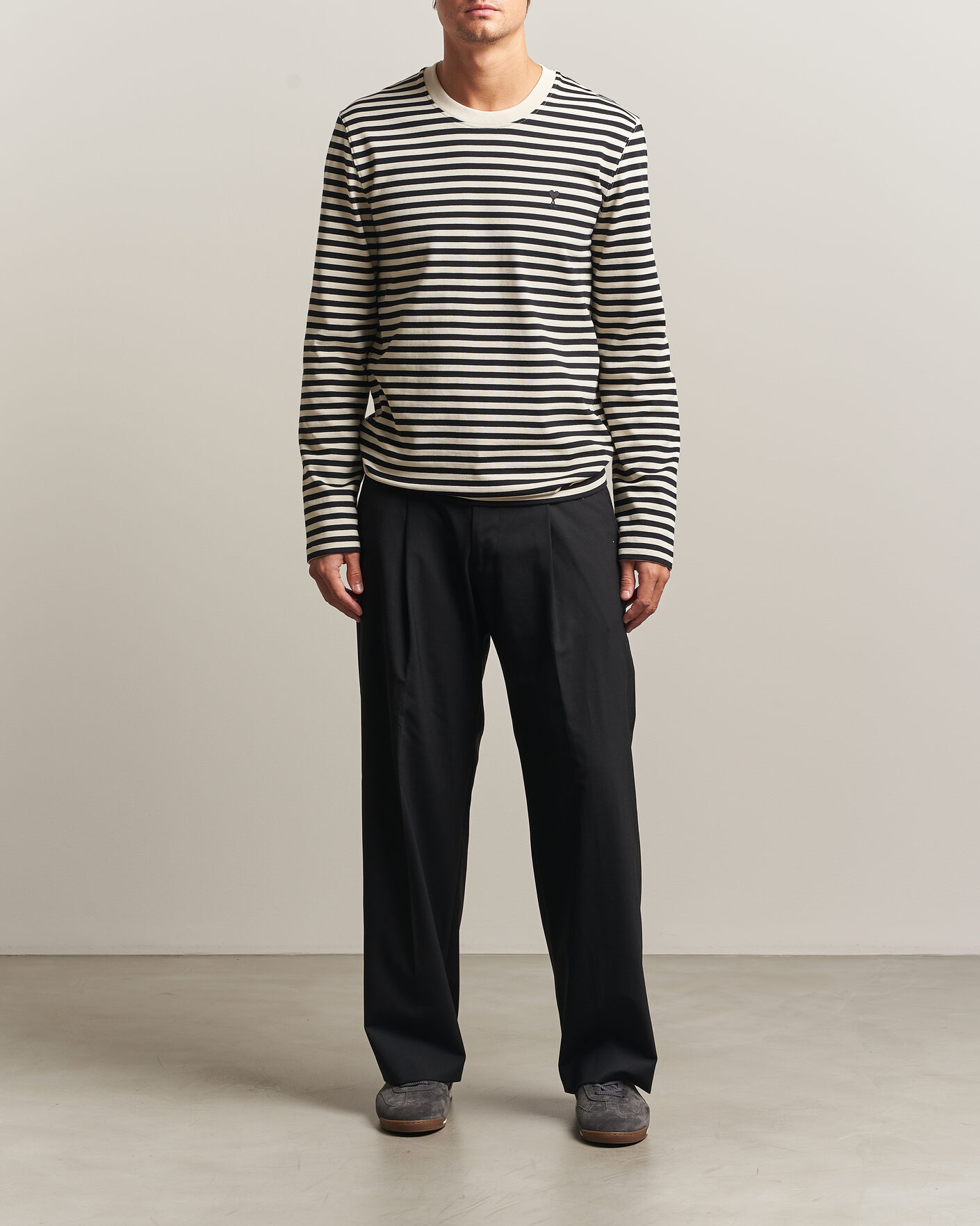 Mies | T-paidat | AMI | Black Heart Logo Striped Long Sleeve T-Shirt Black/Ivory