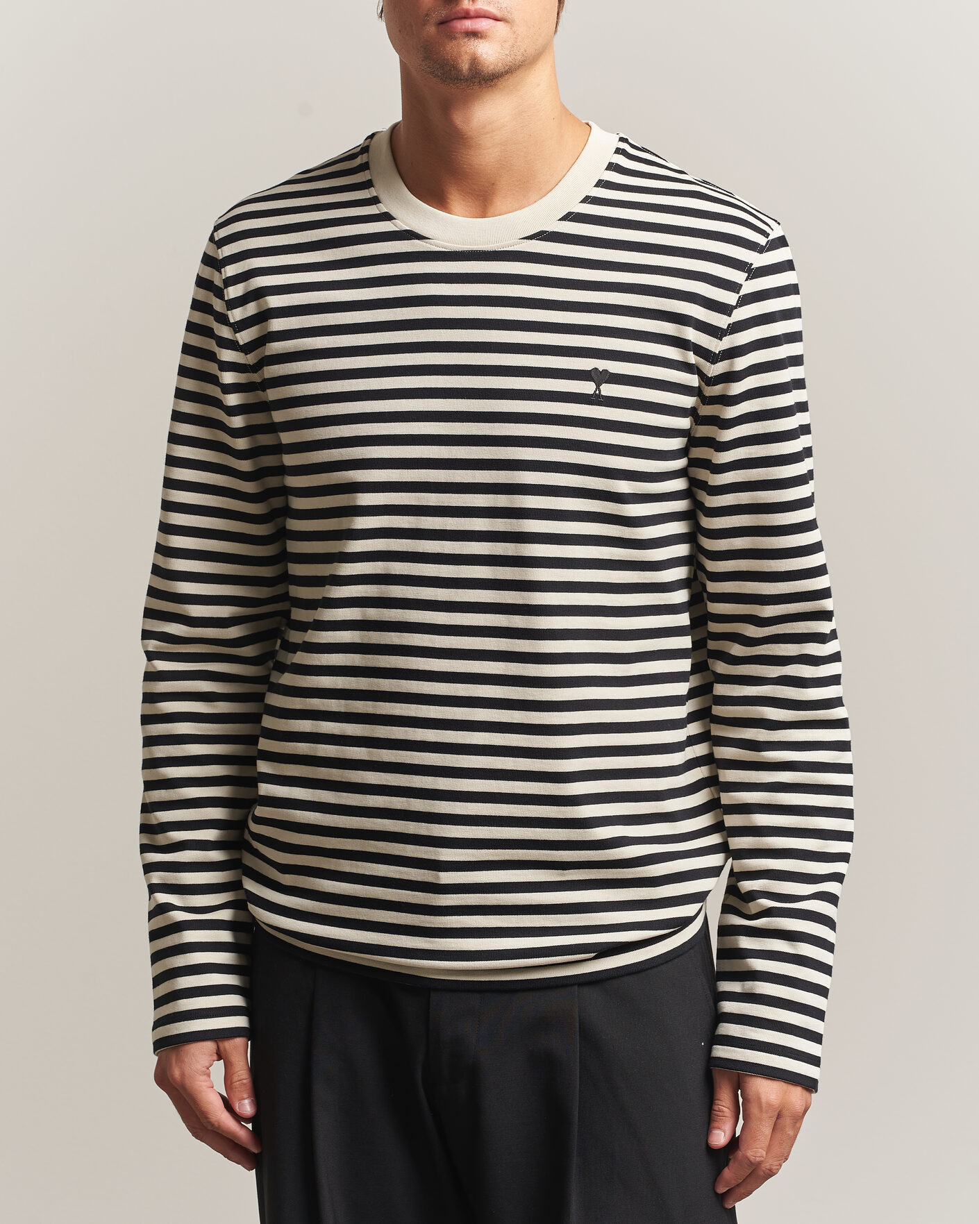 Mies | T-paidat | AMI | Black Heart Logo Striped Long Sleeve T-Shirt Black/Ivory