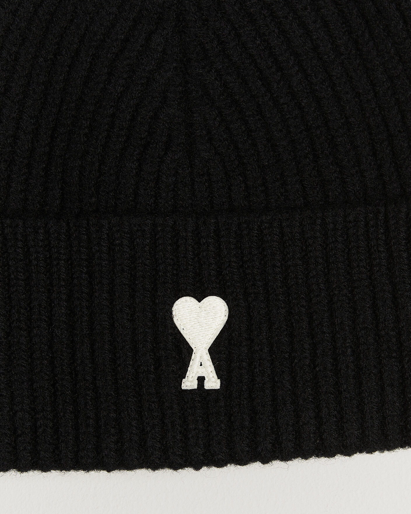 Mies | Pipot | AMI | Contrasted Heart Logo Beanie Black
