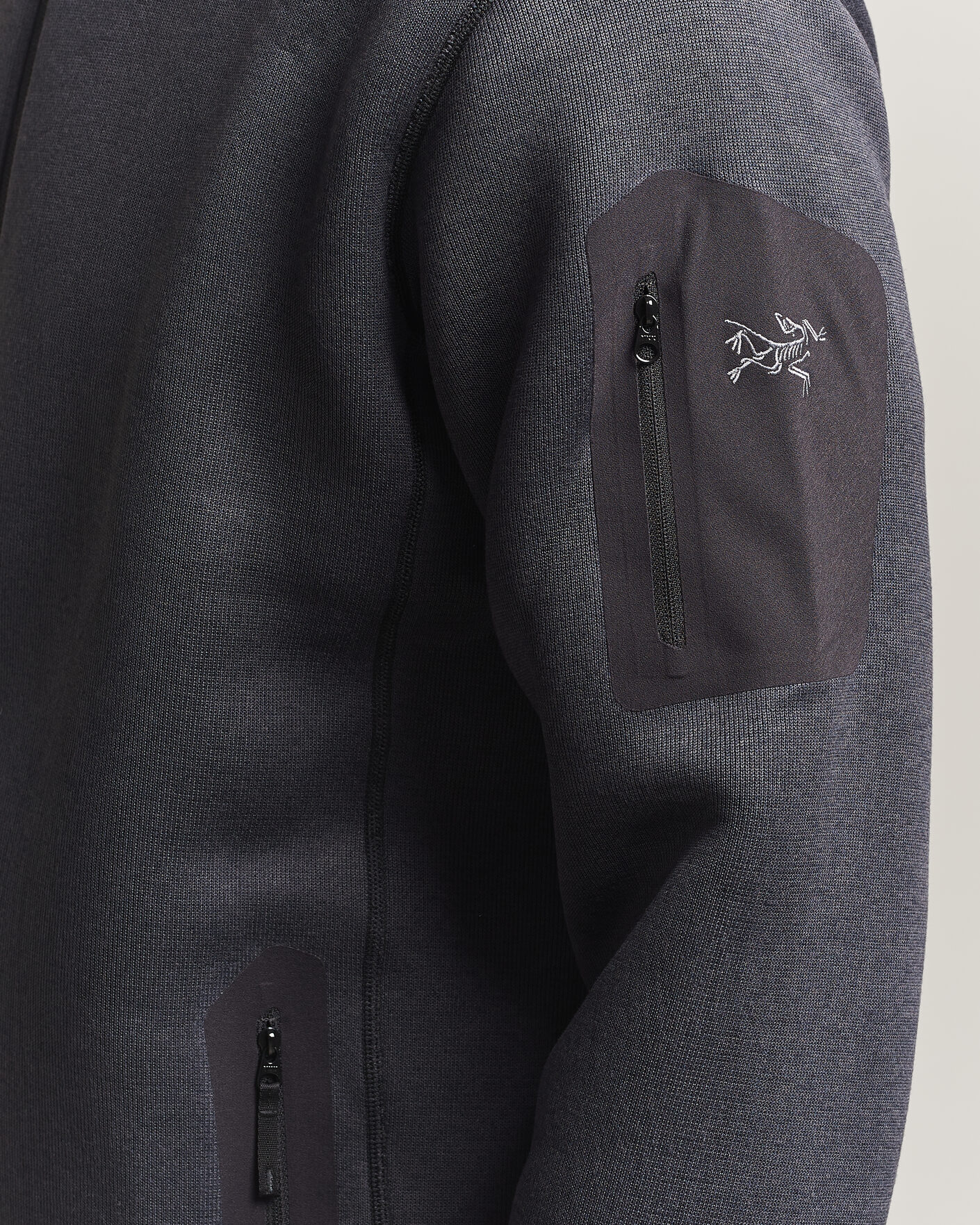 Mies | Puserot | Arc'teryx | Covert Full Zip Black Heather