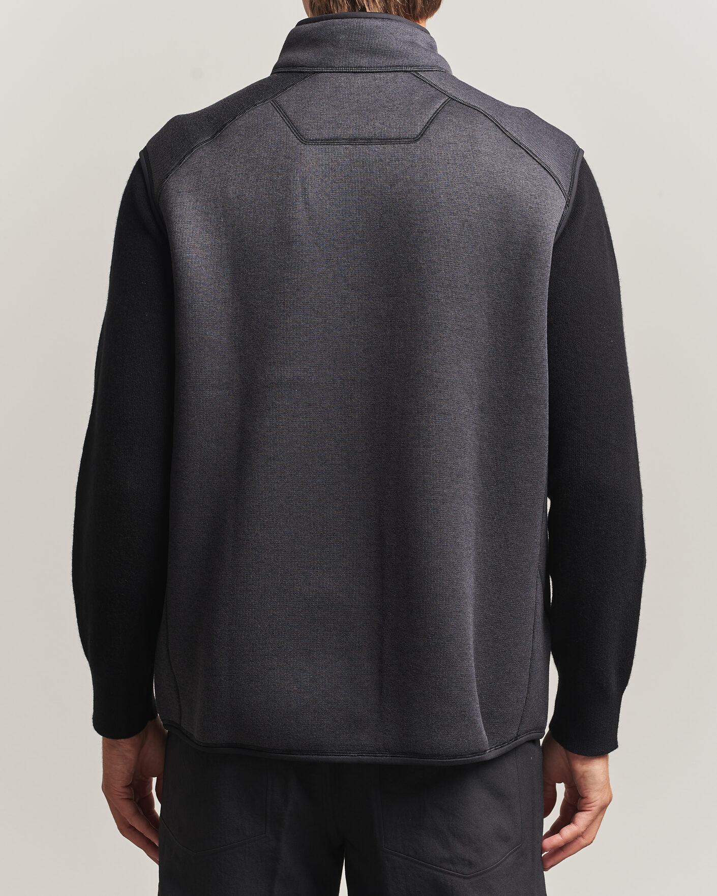 Mies | Puserot | Arc'teryx | Covert Vest Black Heather
