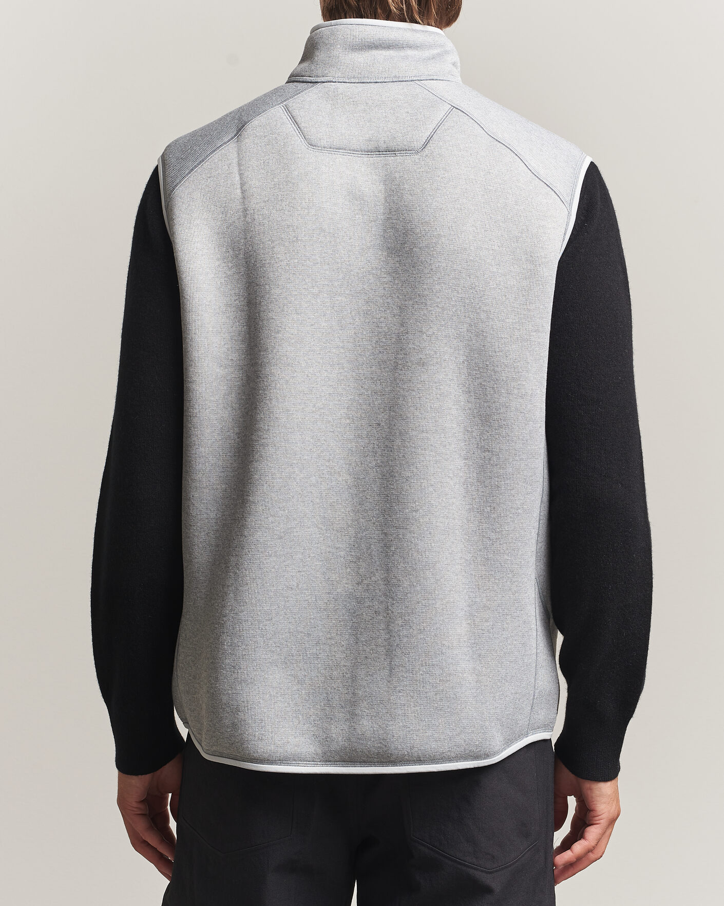 Mies | Puserot | Arc'teryx | Covert Vest Solitude Heather