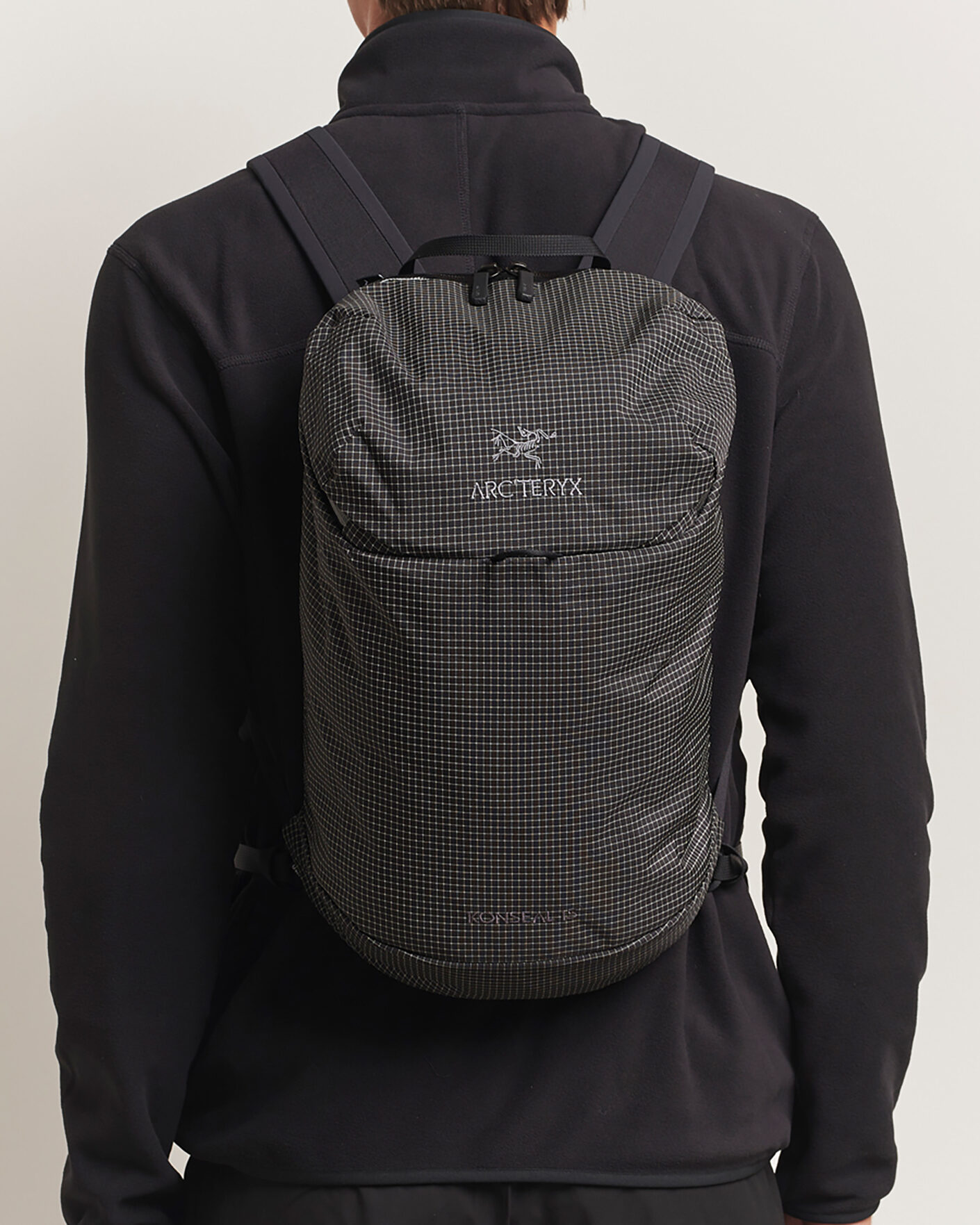 Mies | Laukut | Arc'teryx | Konseal 15L Backpack Black