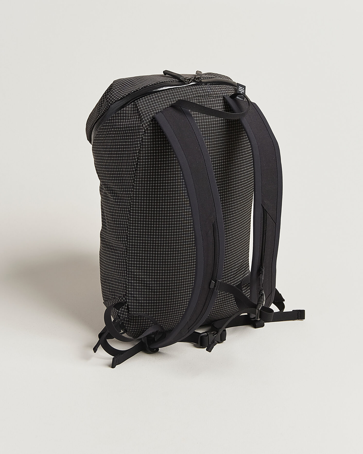 Mies | Laukut | Arc'teryx | Konseal 15L Backpack Black