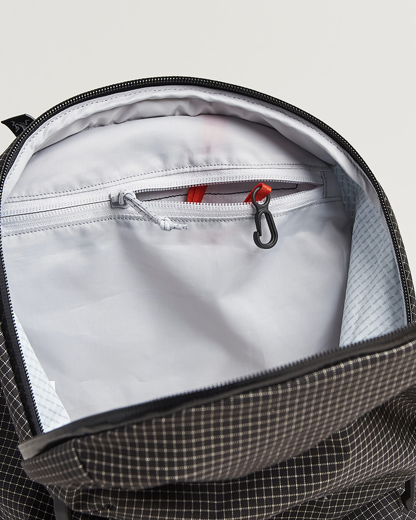 Mies | Laukut | Arc'teryx | Konseal 15L Backpack Black