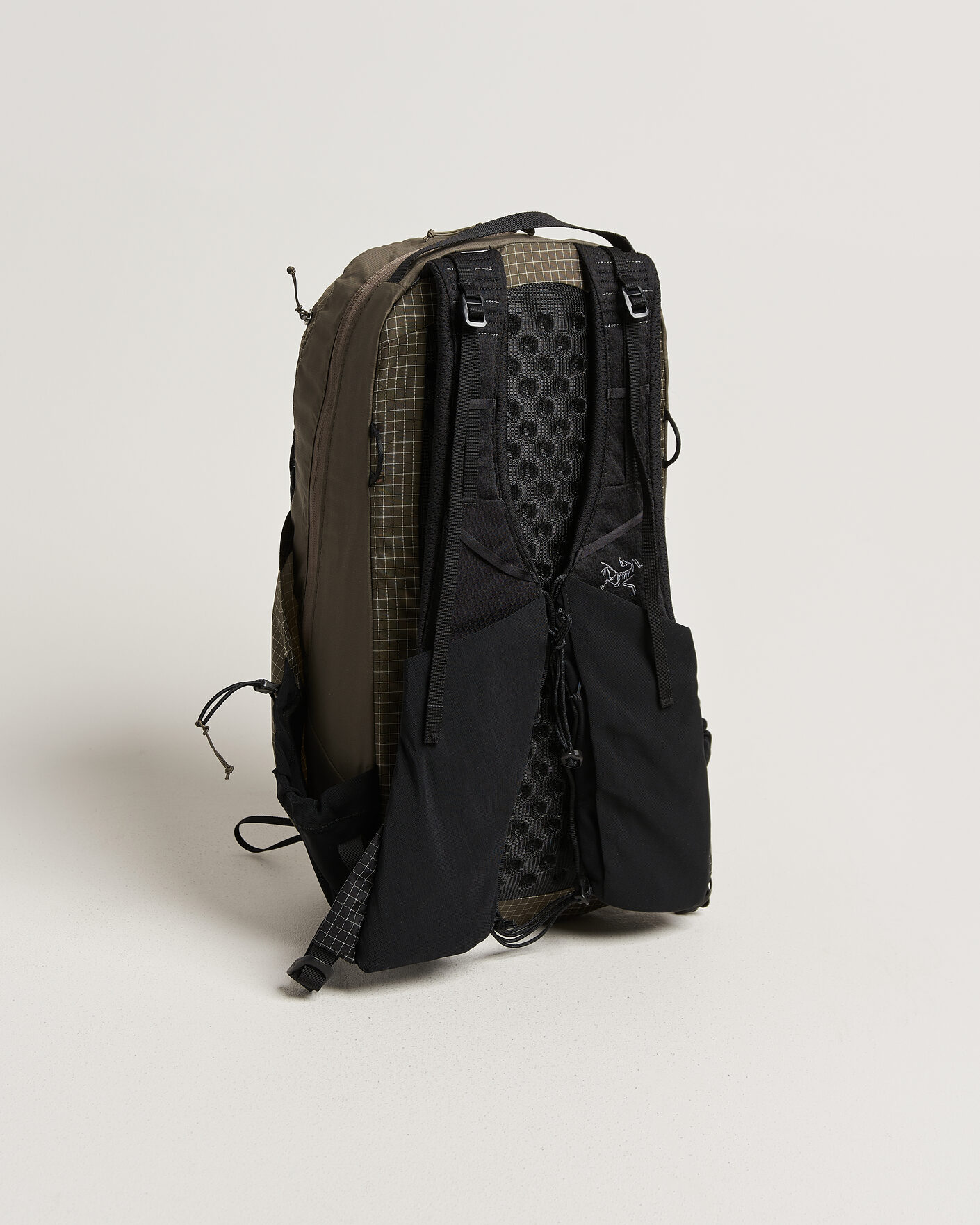 Mies | Laukut | Arc'teryx | Aerios 18L Backpack Mongoose