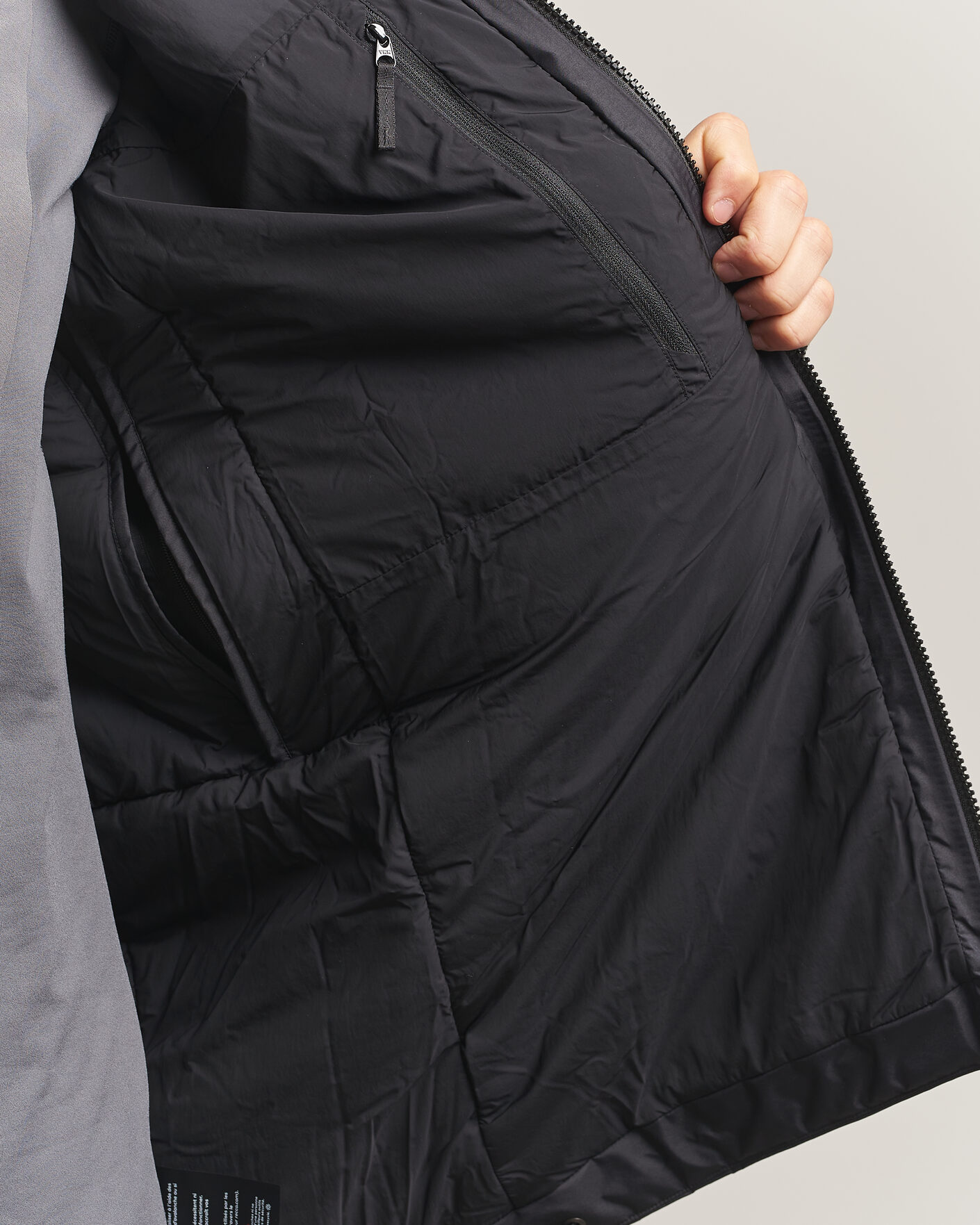 Mies | Takit | Arc'teryx | Beta Insulated Gore-Tex Jacket Black