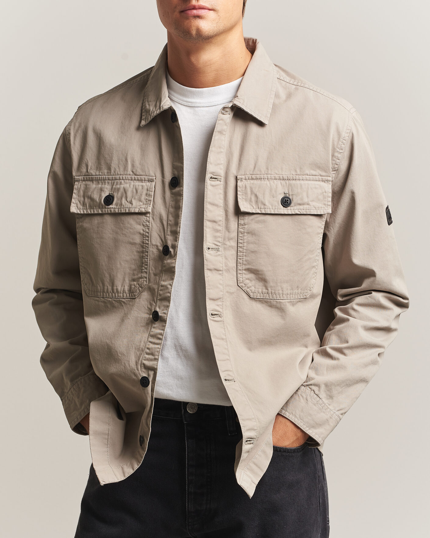 Mies | Kauluspaidat | Barbour International | Arlo Cotton Overshirt Concrete