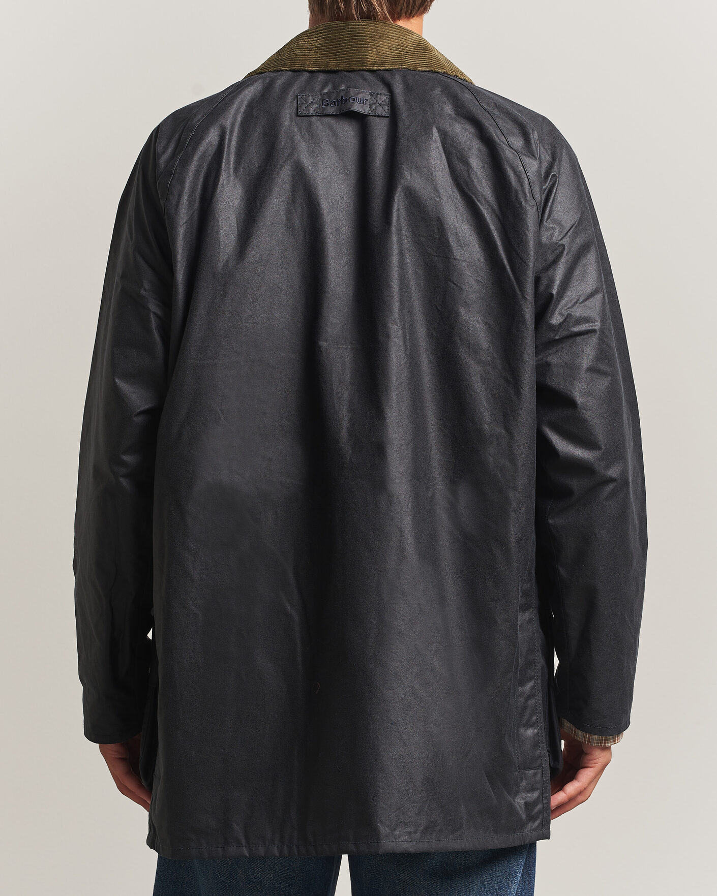 Mies | Takit | Barbour Lifestyle | Icons Beaufort Wax Jacket Navy