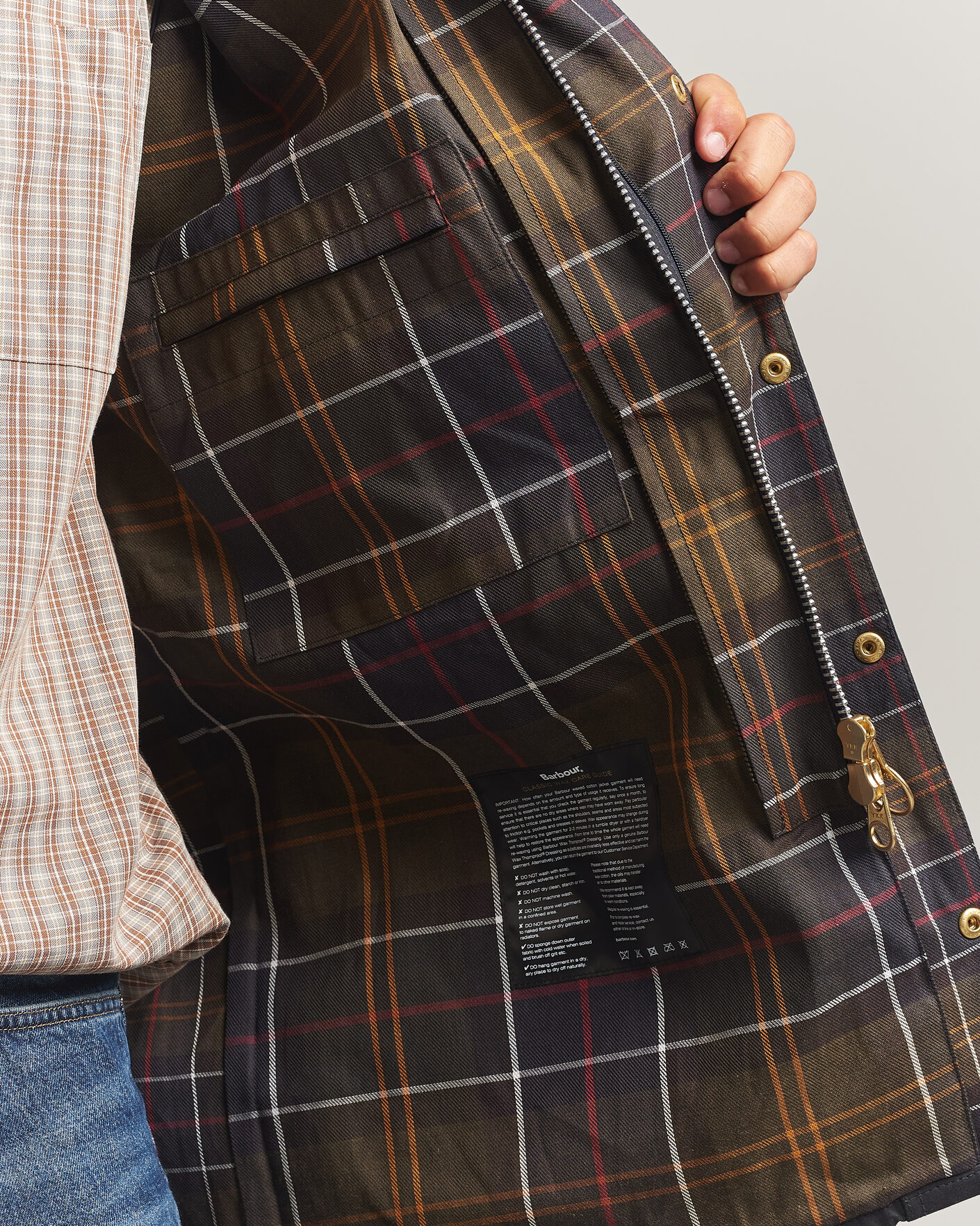 Mies | Takit | Barbour Lifestyle | Icons Beaufort Wax Jacket Navy